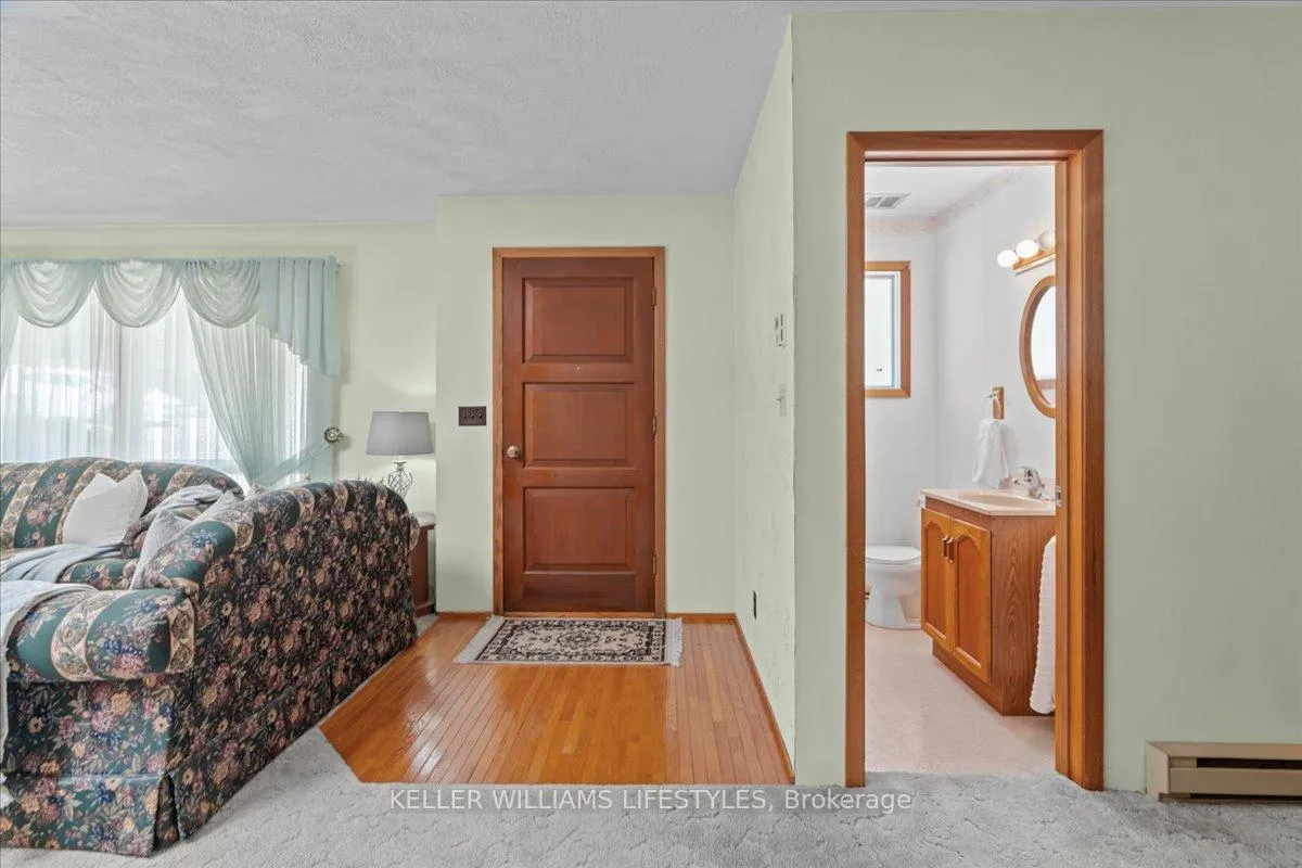 Photo 11 of 1802 Longwoods Road, Southwest Middlesex, Wardsville — HOMEH