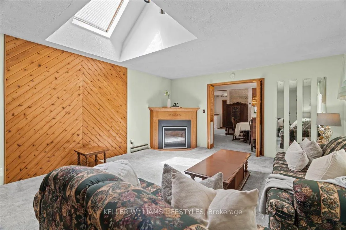 Photo 14 of 1802 Longwoods Road, Southwest Middlesex, Wardsville — HOMEH