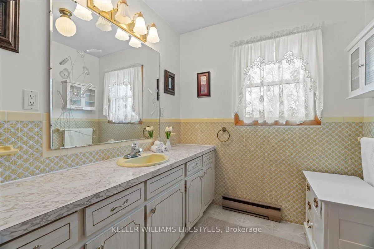 Photo 22 of 1802 Longwoods Road, Southwest Middlesex, Wardsville — HOMEH