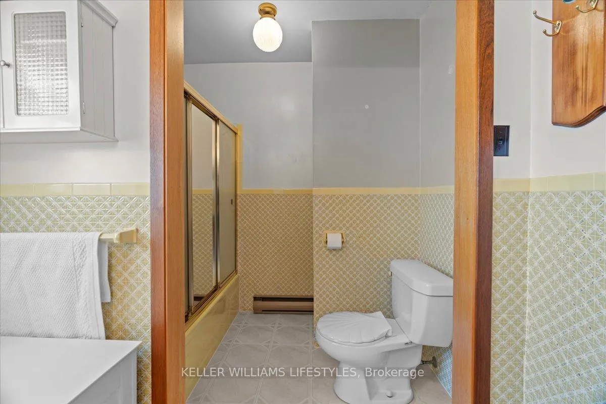 Photo 23 of 1802 Longwoods Road, Southwest Middlesex, Wardsville — HOMEH