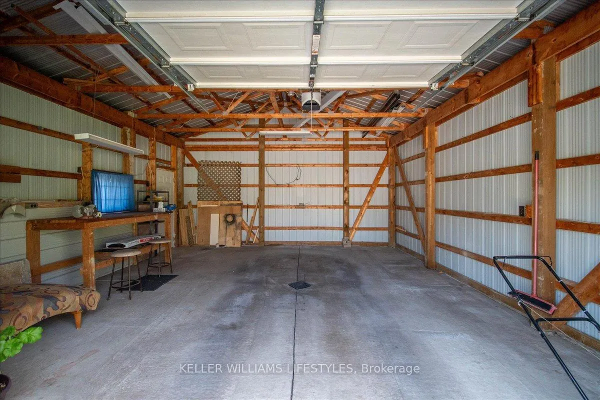 Photo 29 of 1802 Longwoods Road, Southwest Middlesex, Wardsville — HOMEH