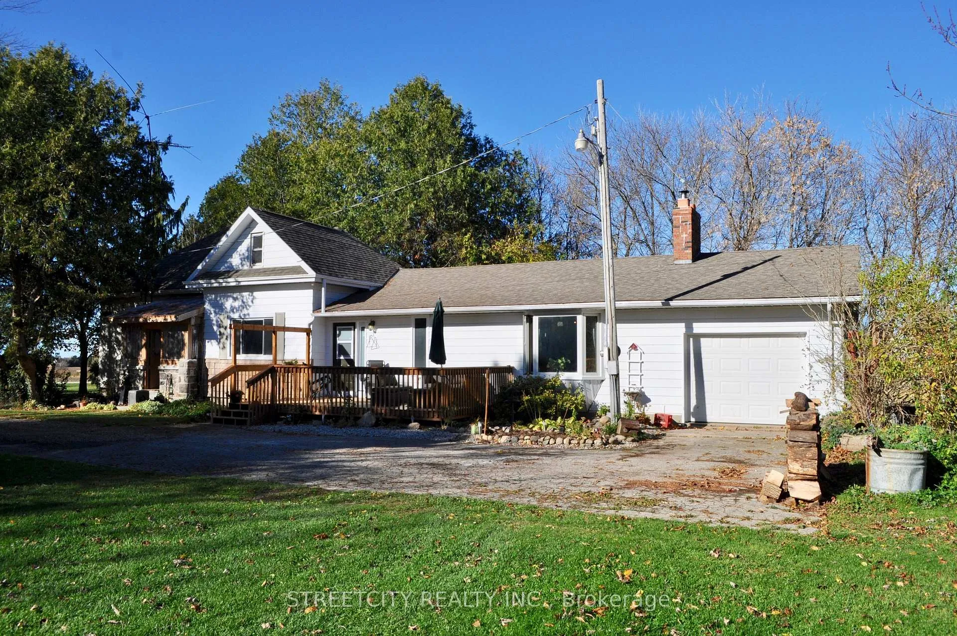 Photo 1 of 6906 Wisbeach Road, Warwick — HOMEH