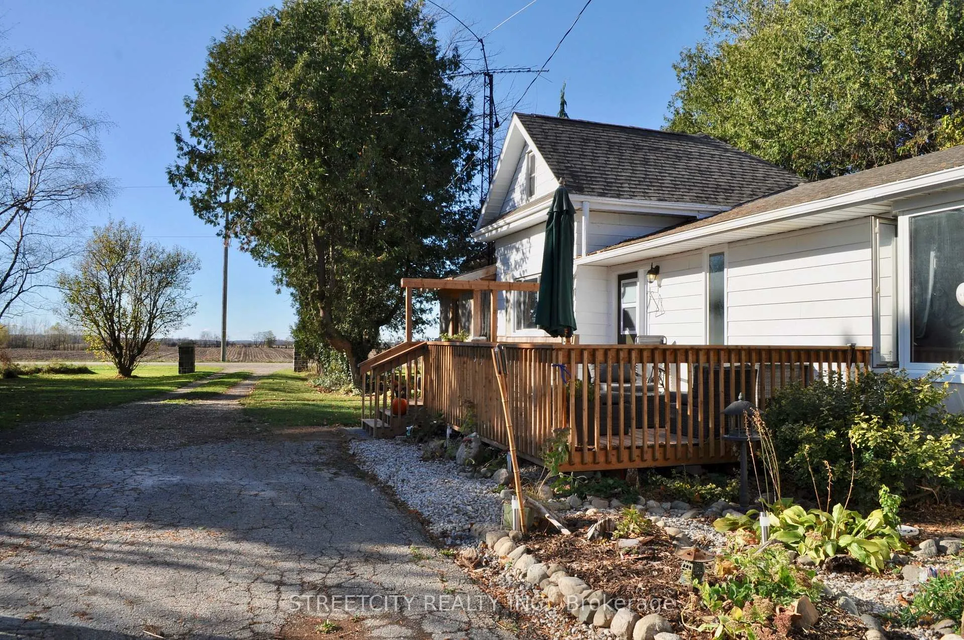 Photo 3 of 6906 Wisbeach Road, Warwick — HOMEH