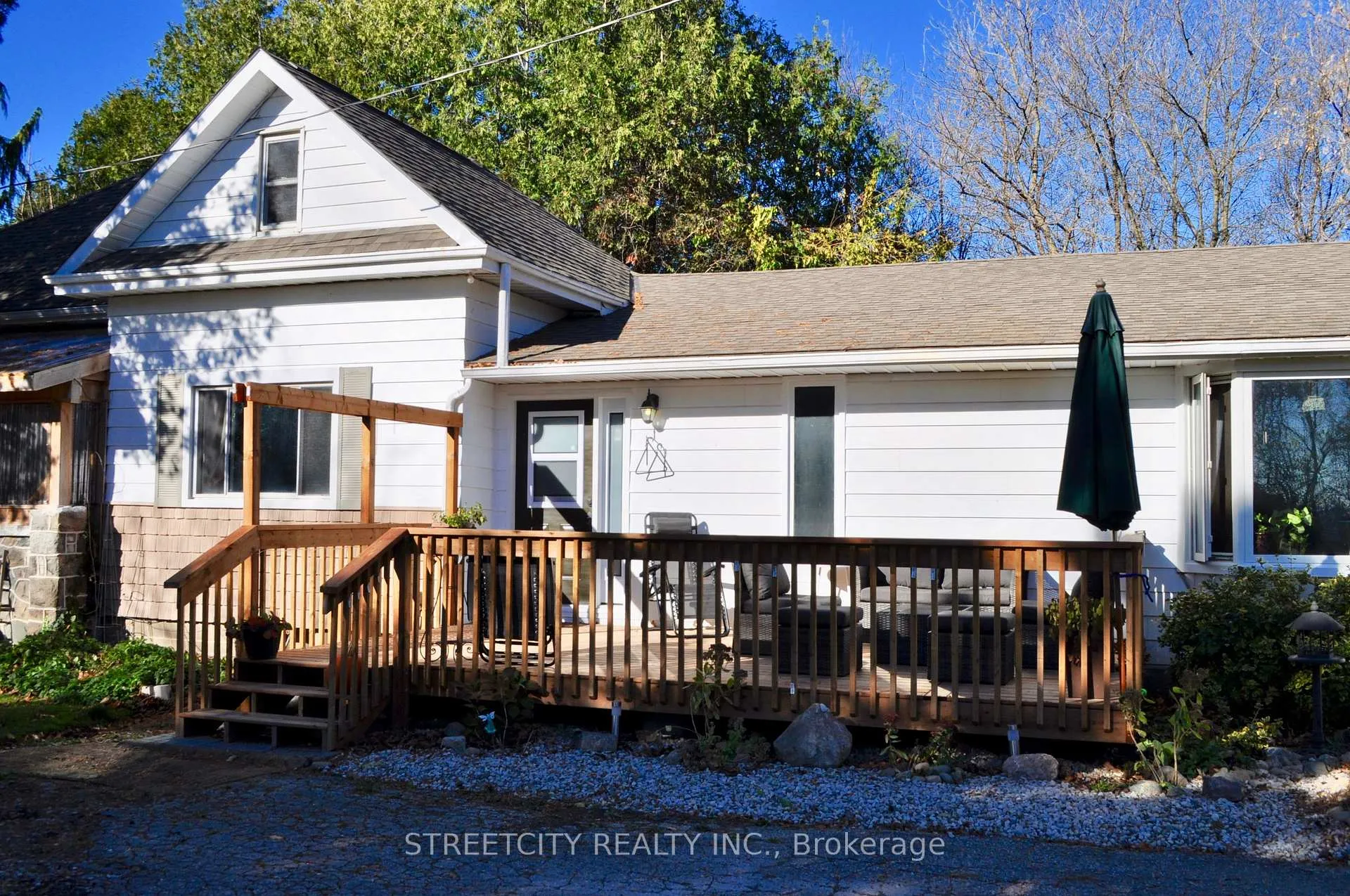 Photo 4 of 6906 Wisbeach Road, Warwick — HOMEH