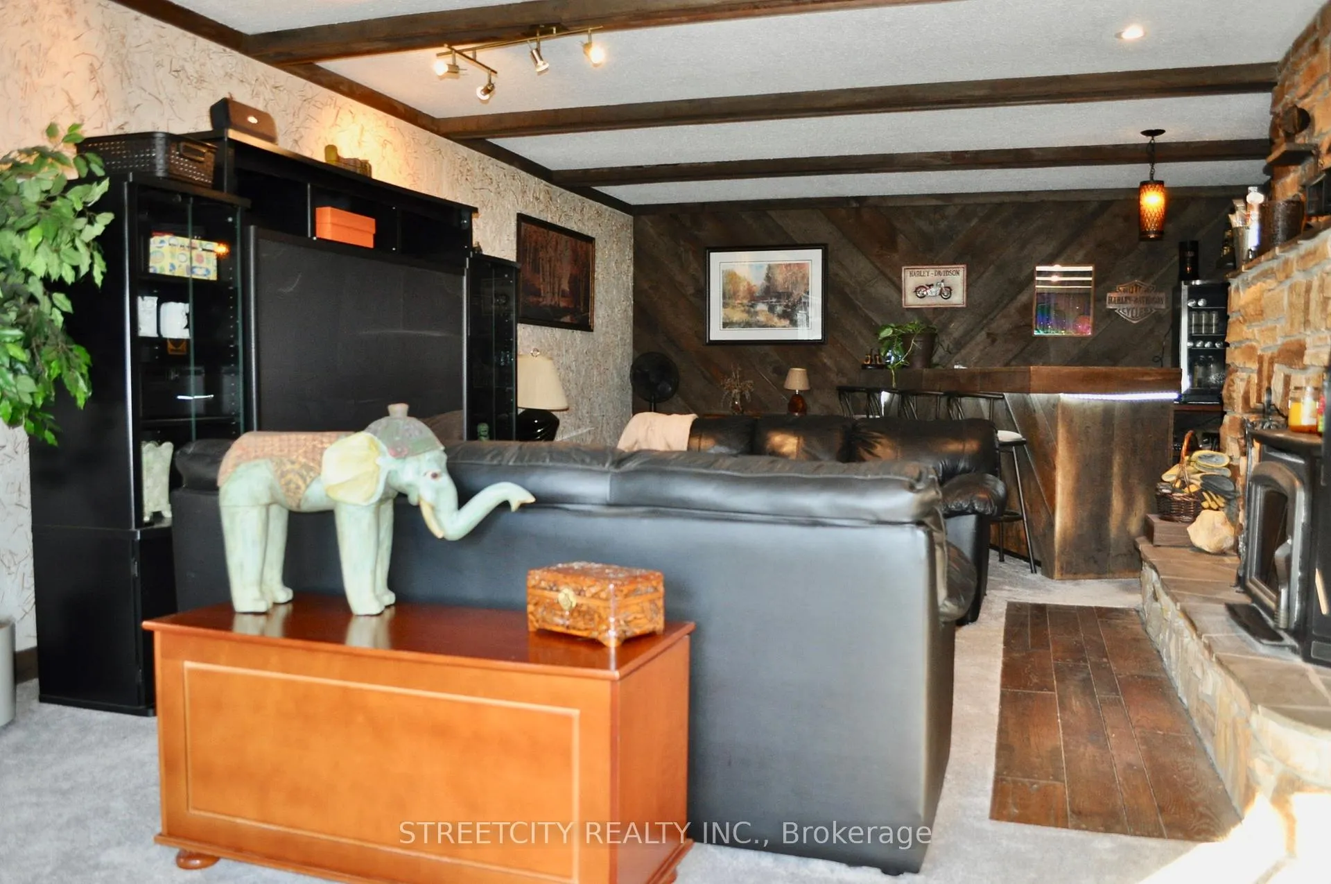 Photo 8 of 6906 Wisbeach Road, Warwick — HOMEH
