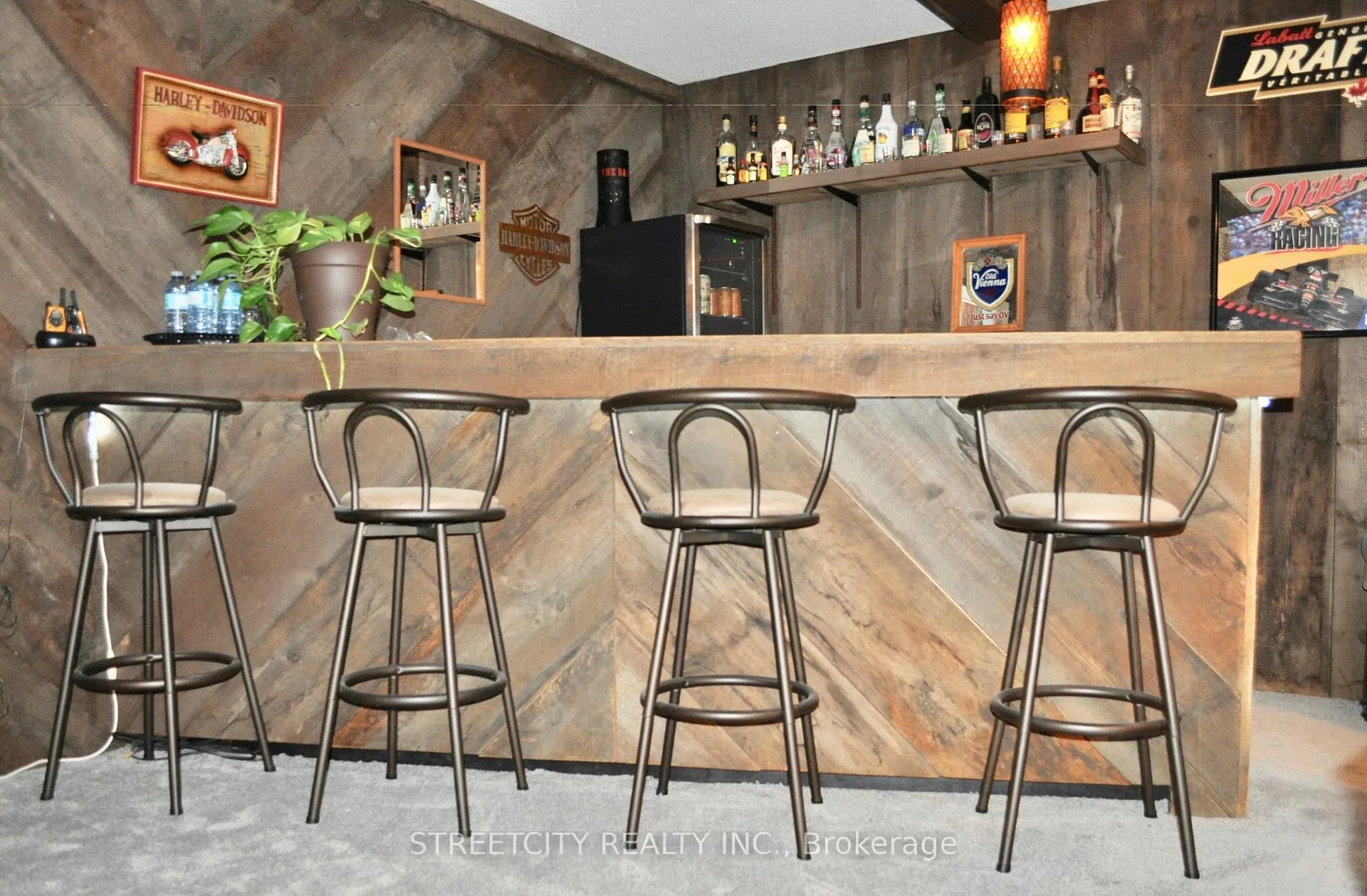 Photo 9 of 6906 Wisbeach Road, Warwick — HOMEH