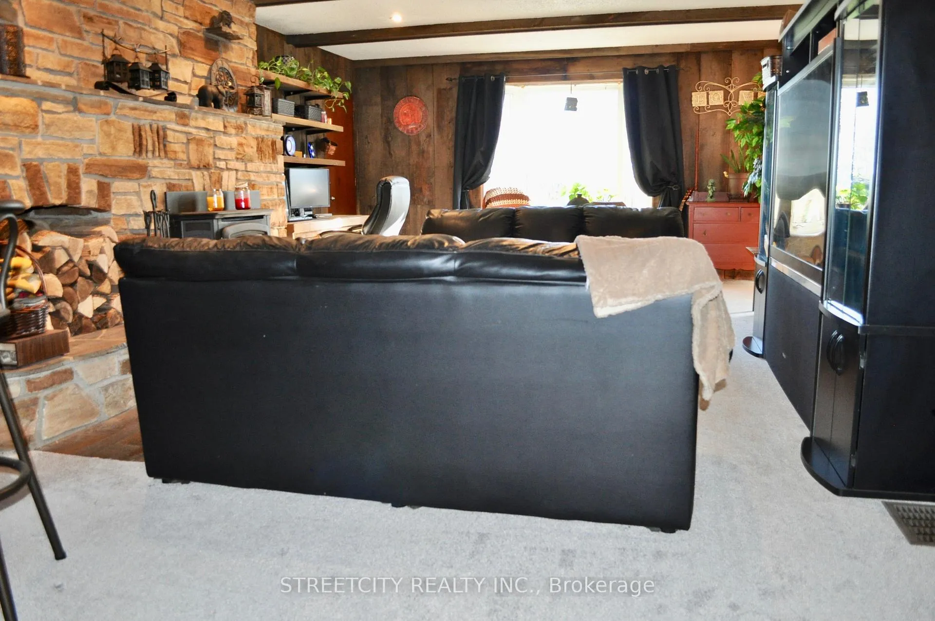 Photo 10 of 6906 Wisbeach Road, Warwick — HOMEH