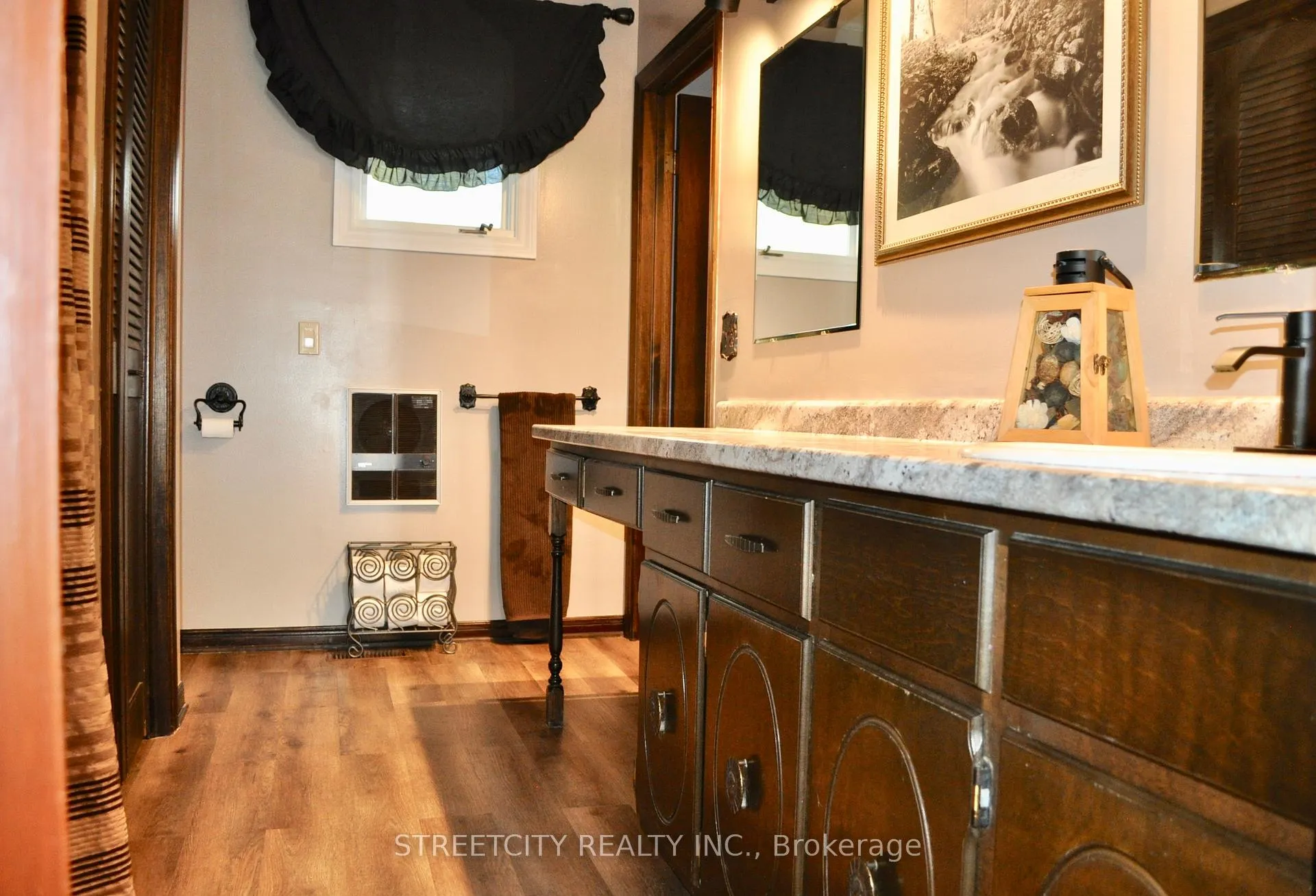 Photo 20 of 6906 Wisbeach Road, Warwick — HOMEH
