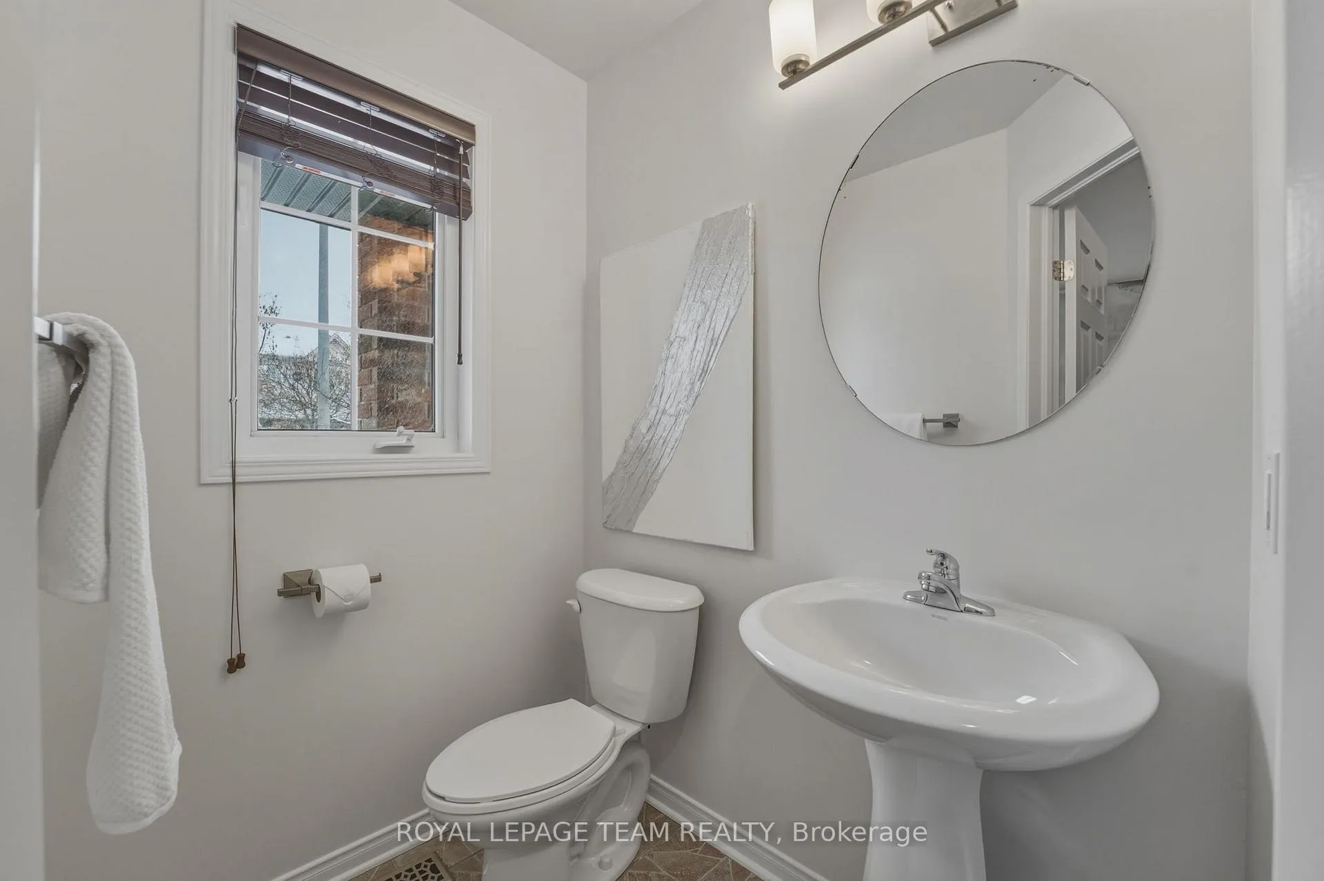 Photo 7 of 224 Opus Street, Ottawa, Kanata - Emerald Meadows/Trailwest — HOMEH