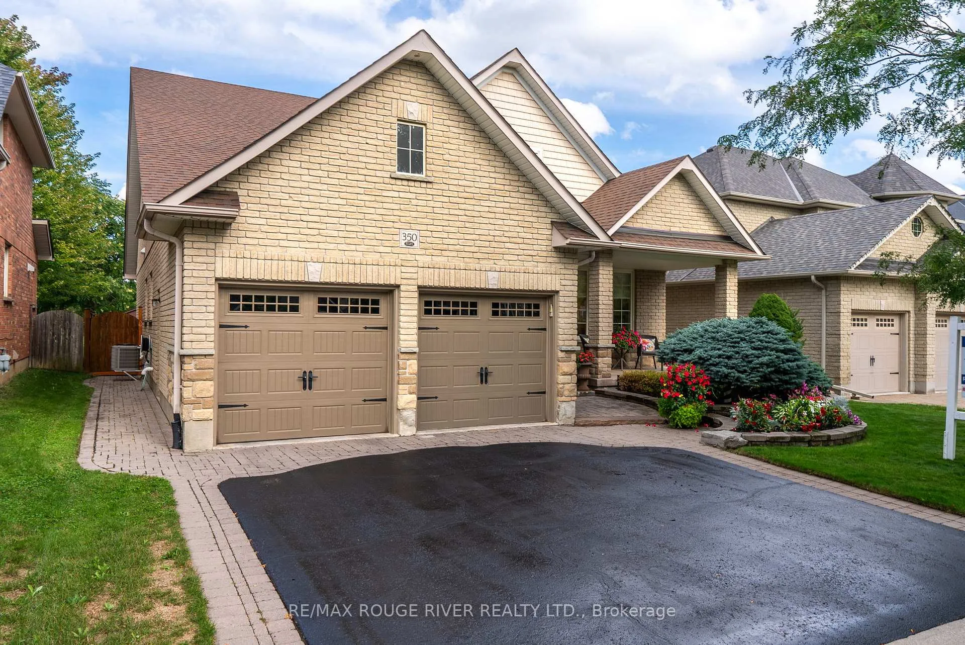 Photo 2 of 350 Raike Drive, Oshawa, Kedron — HOMEH