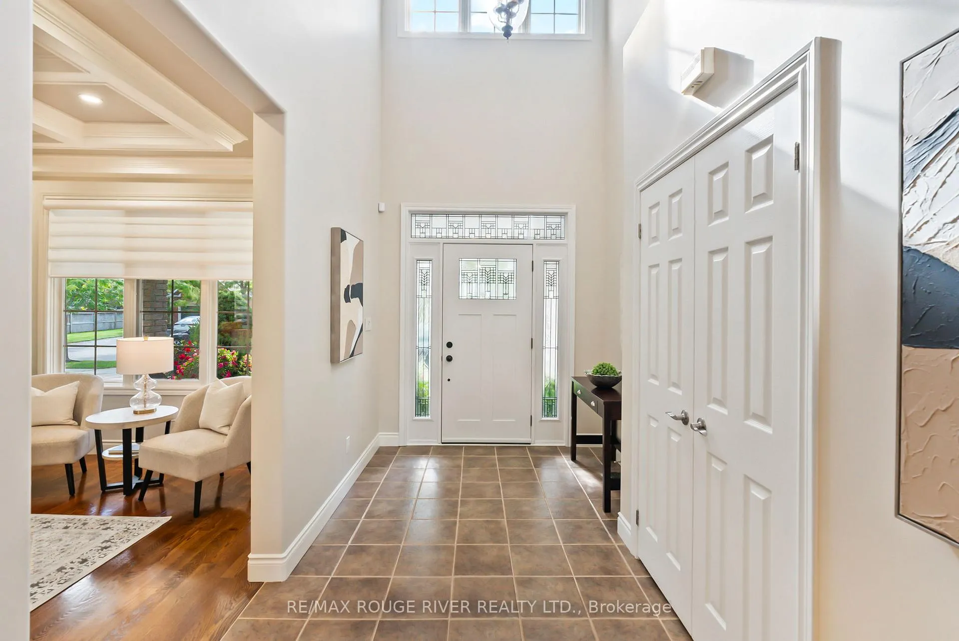 Photo 4 of 350 Raike Drive, Oshawa, Kedron — HOMEH