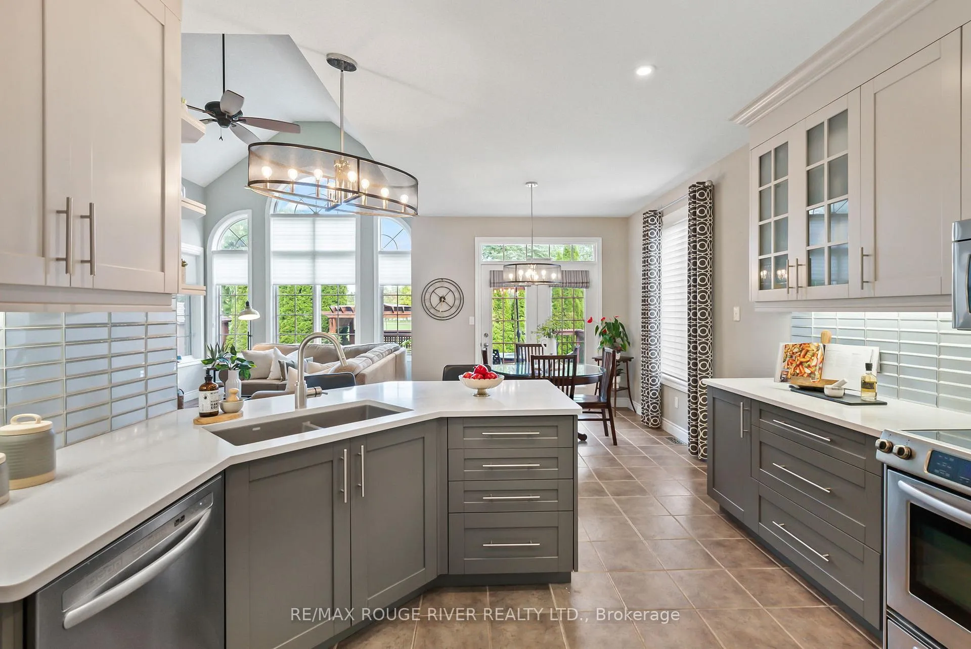 Photo 13 of 350 Raike Drive, Oshawa, Kedron — HOMEH