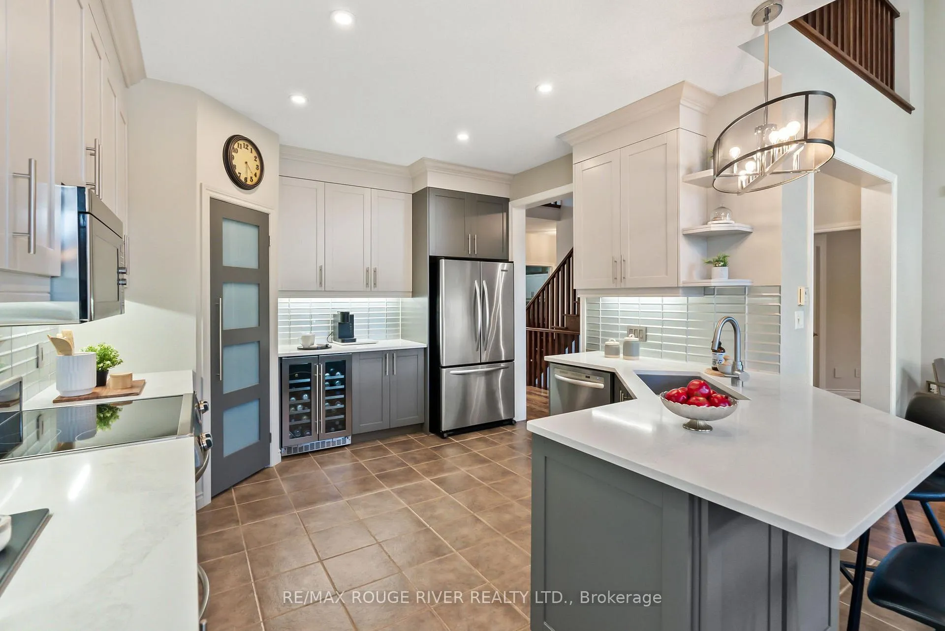 Photo 14 of 350 Raike Drive, Oshawa, Kedron — HOMEH