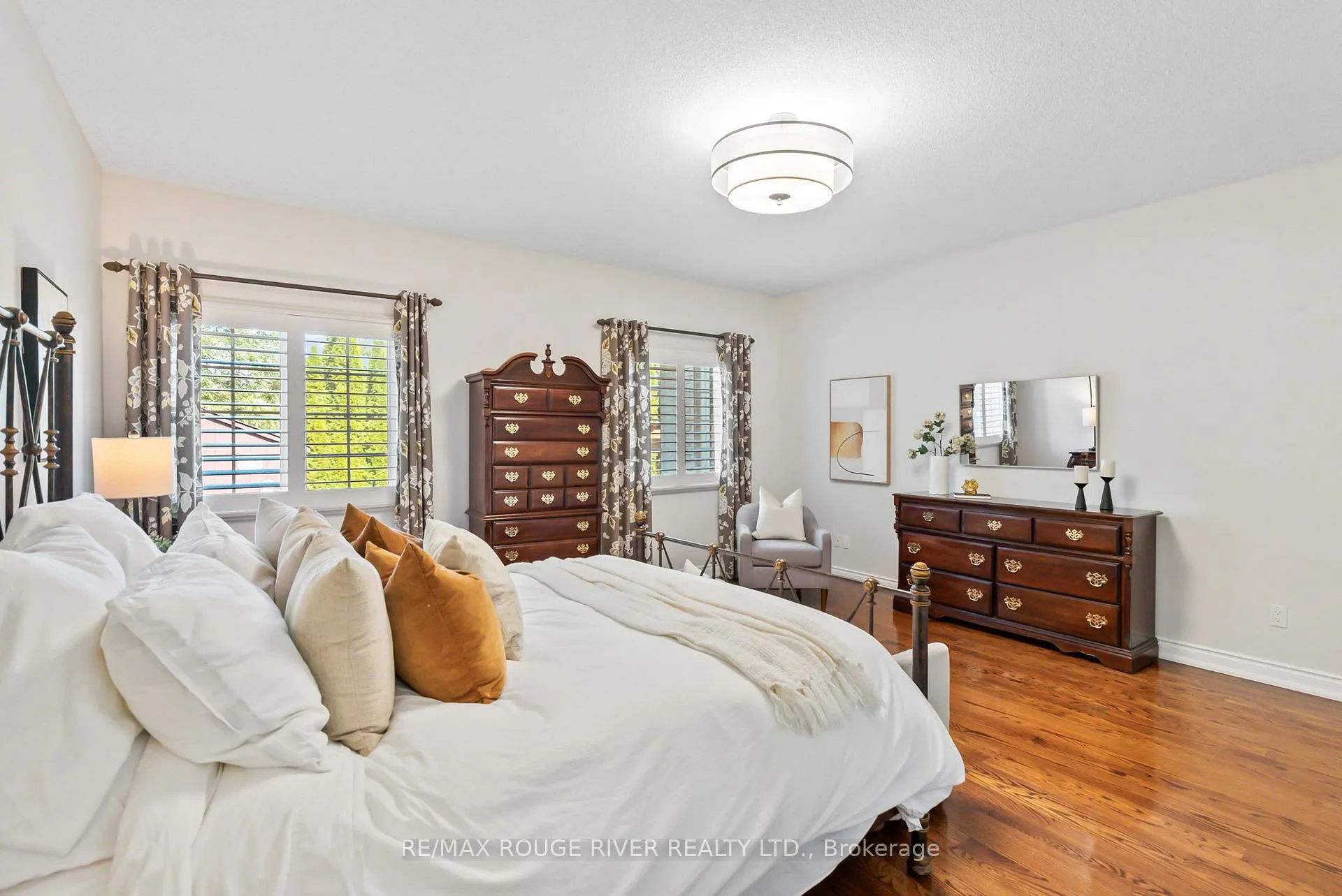 Photo 24 of 350 Raike Drive, Oshawa, Kedron — HOMEH