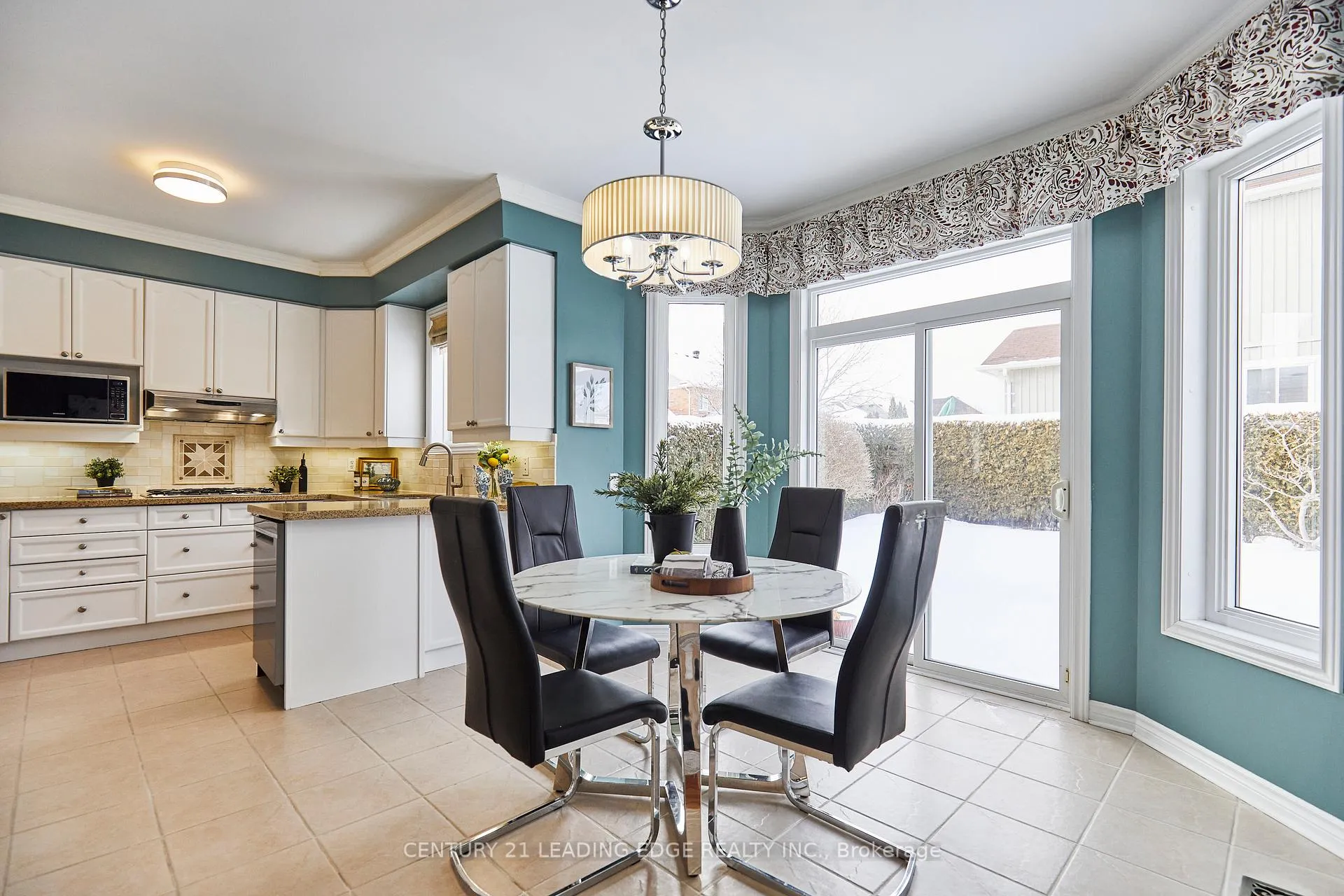 Photo 8 of 8 Hawstead Crescent, Whitby, Brooklin — HOMEH