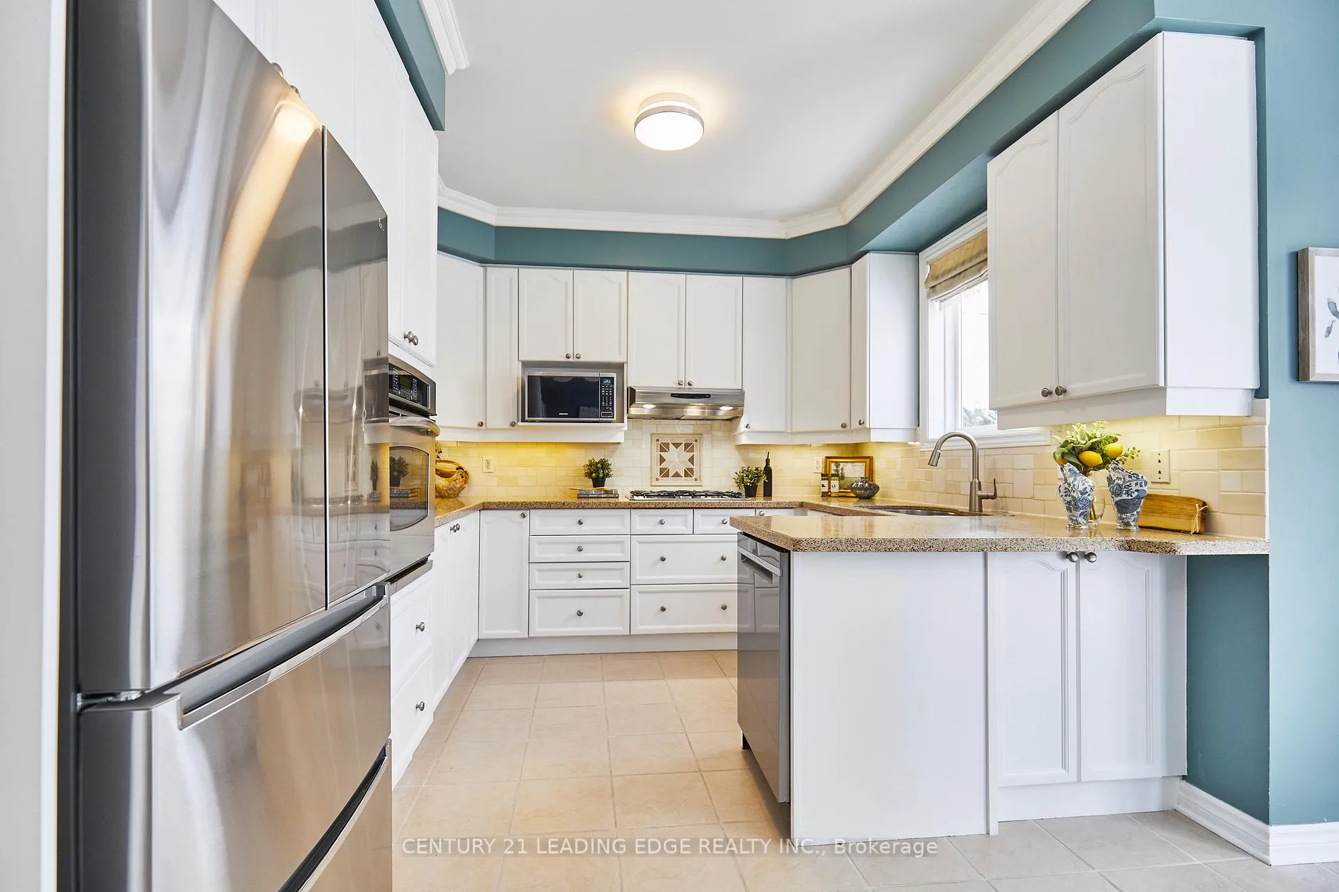 Photo 10 of 8 Hawstead Crescent, Whitby, Brooklin — HOMEH