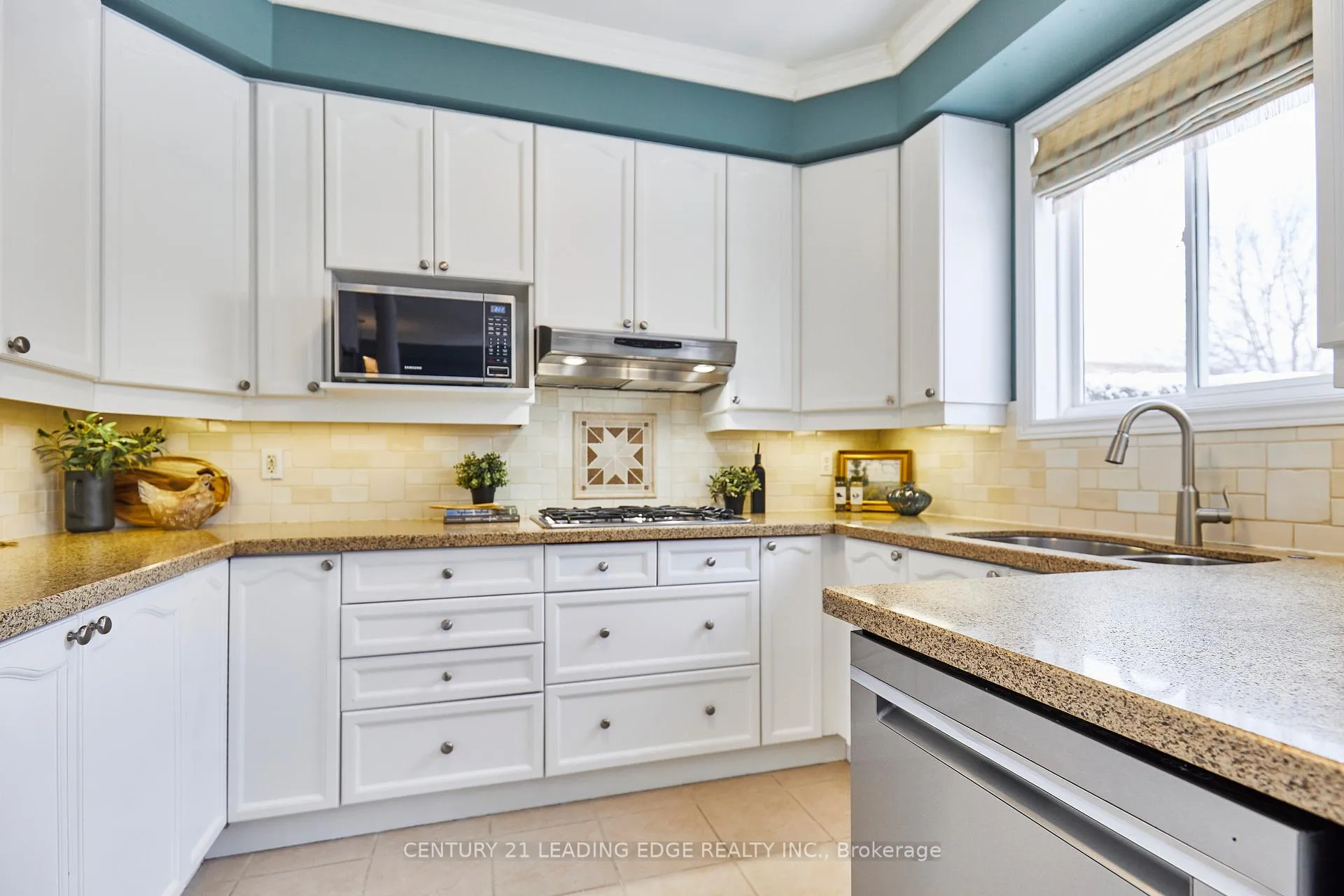 Photo 11 of 8 Hawstead Crescent, Whitby, Brooklin — HOMEH