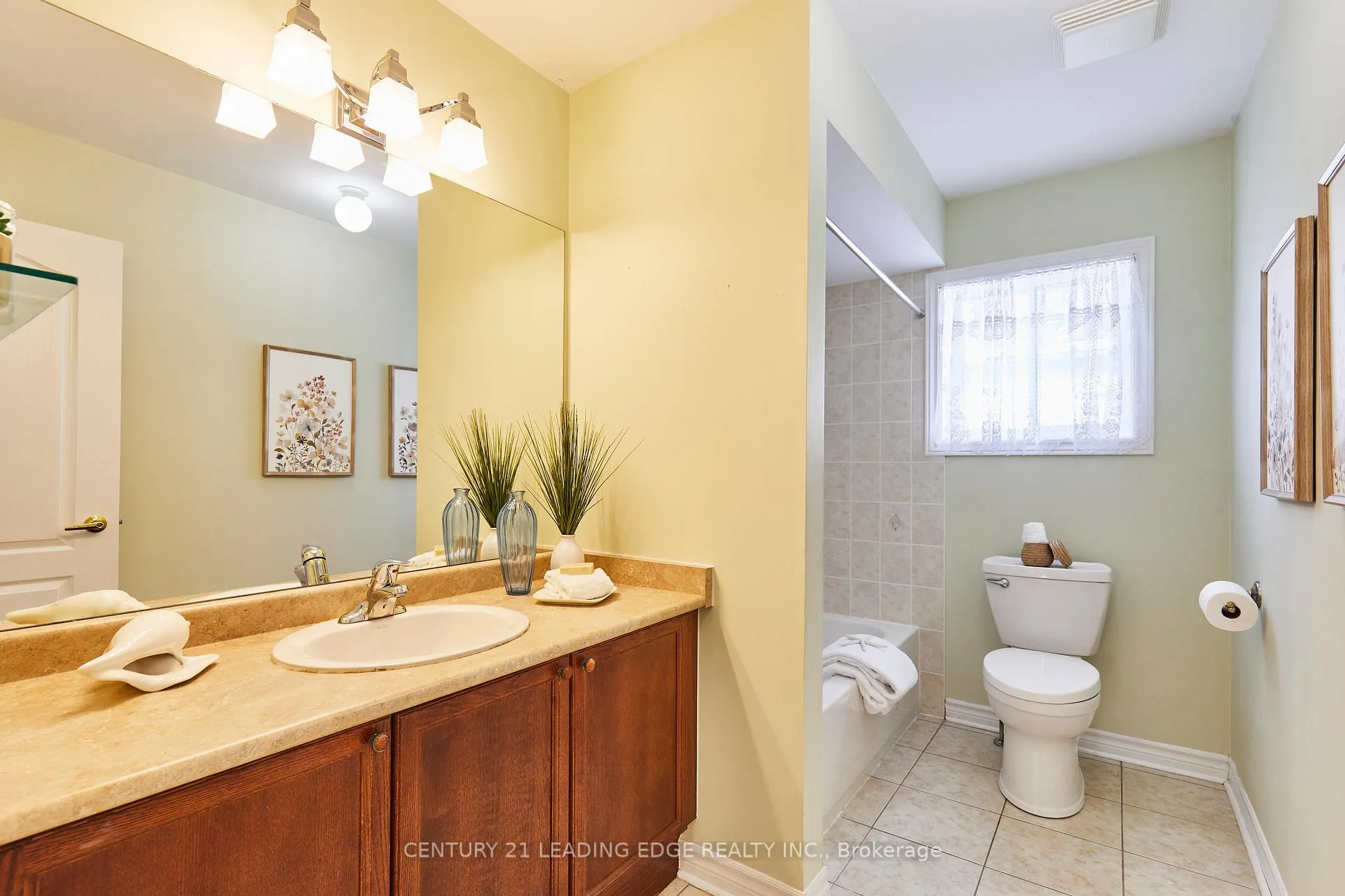 Photo 23 of 8 Hawstead Crescent, Whitby, Brooklin — HOMEH