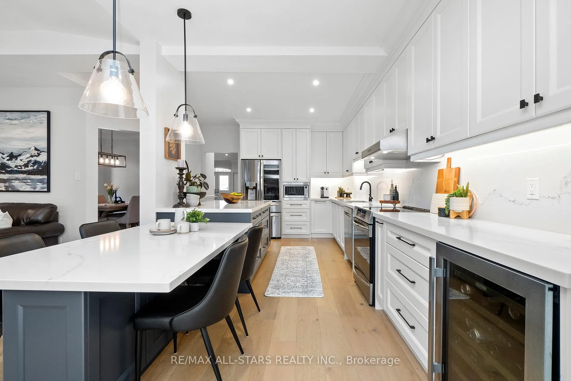 Photo 10 of 28 White Cedar Drive, Markham, Legacy — HOMEH