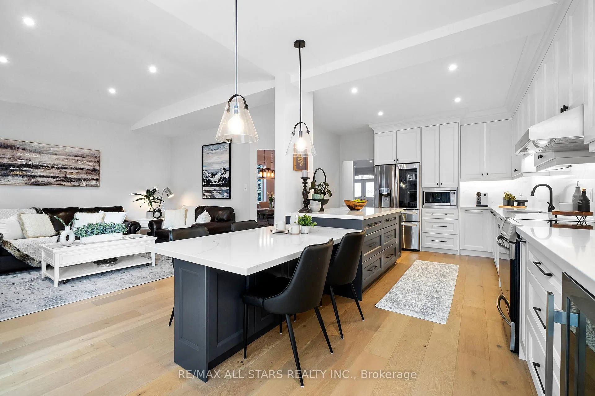 Photo 11 of 28 White Cedar Drive, Markham, Legacy — HOMEH