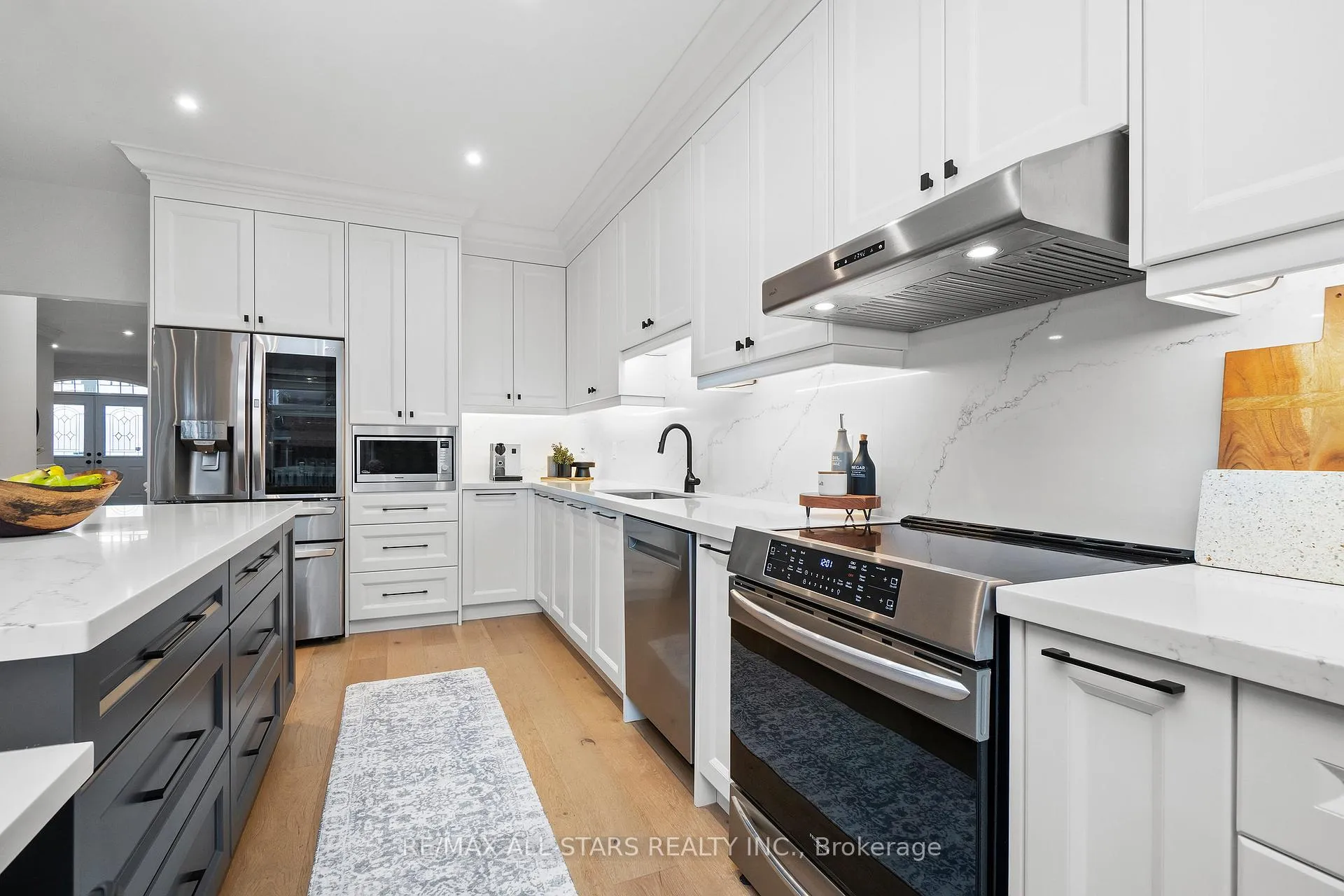 Photo 12 of 28 White Cedar Drive, Markham, Legacy — HOMEH