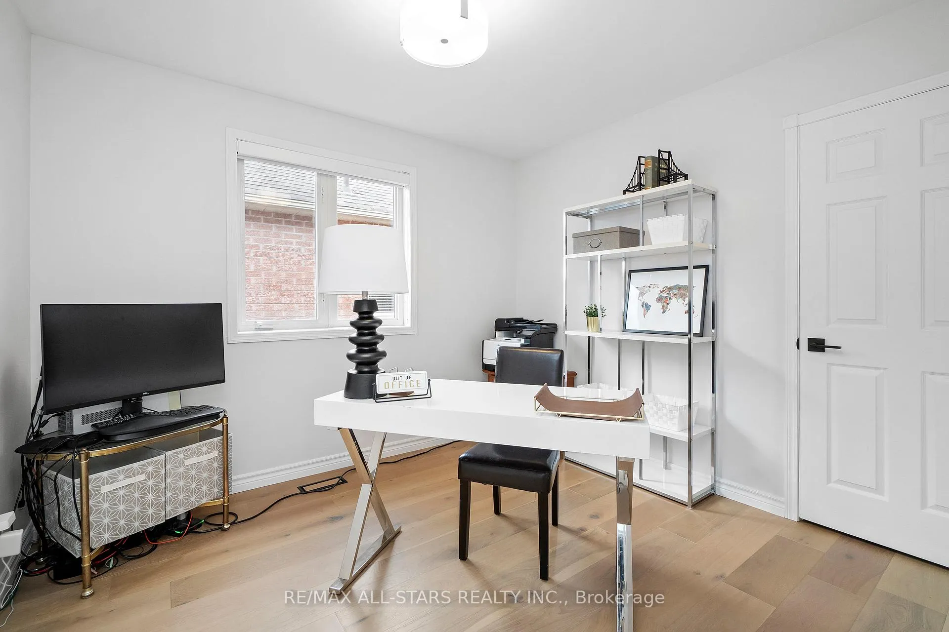 Photo 25 of 28 White Cedar Drive, Markham, Legacy — HOMEH
