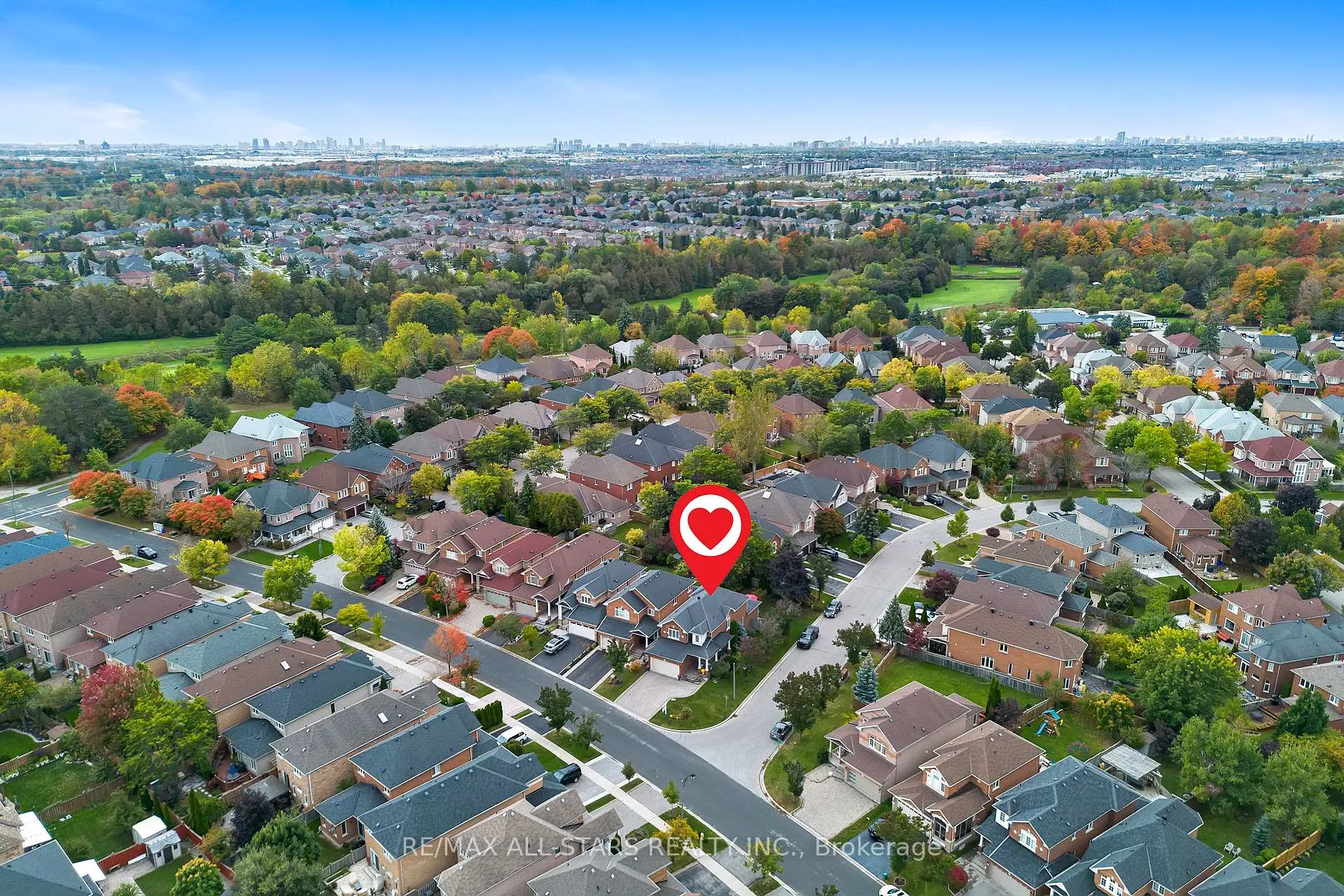 Photo 46 of 28 White Cedar Drive, Markham, Legacy — HOMEH
