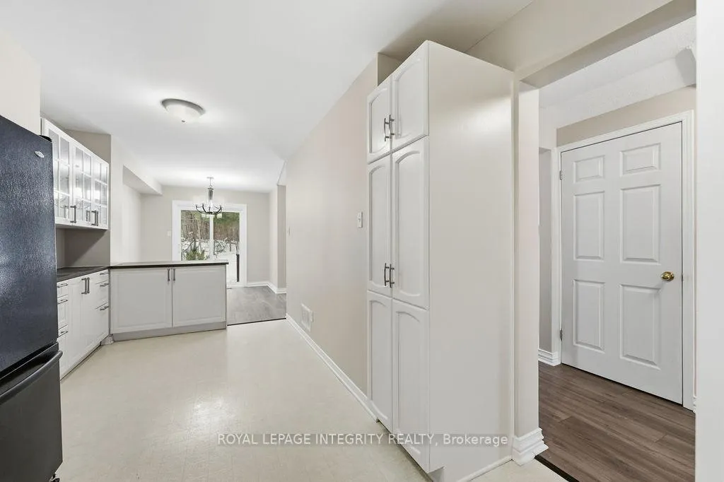 Photo 10 of 34 Furlong Crescent, Ottawa, Kanata - Bridlewood — HOMEH