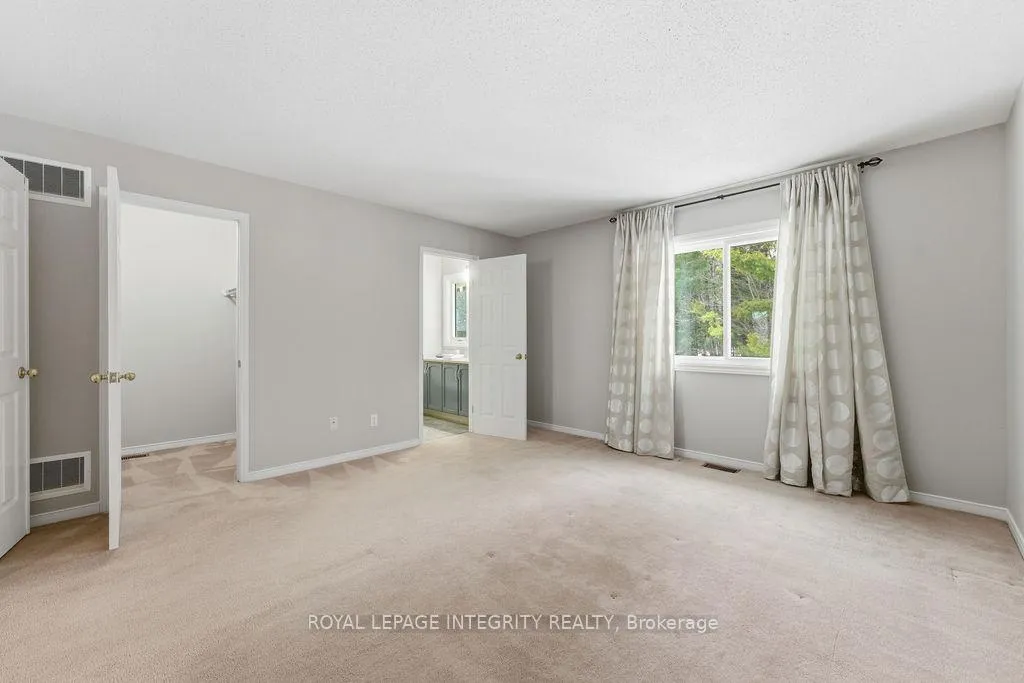 Photo 17 of 34 Furlong Crescent, Ottawa, Kanata - Bridlewood — HOMEH