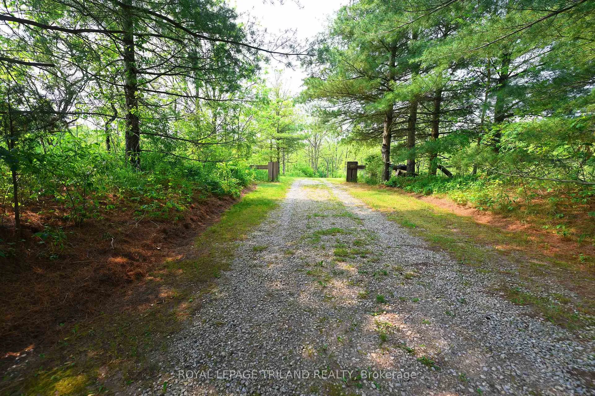 Photo 28 of 253 Elginfield Road, North Middlesex, Rural North Middlesex — HOMEH