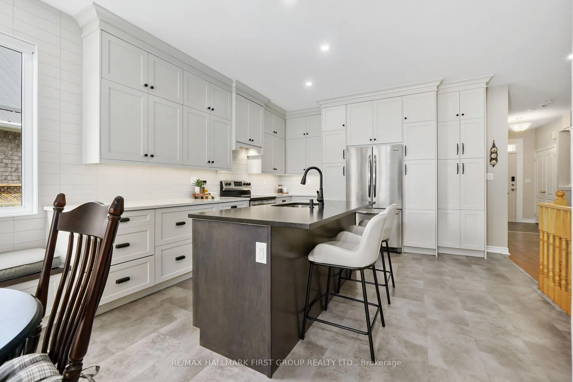 Photo 11 of 815 Rutherford Street, Cobourg — HOMEH