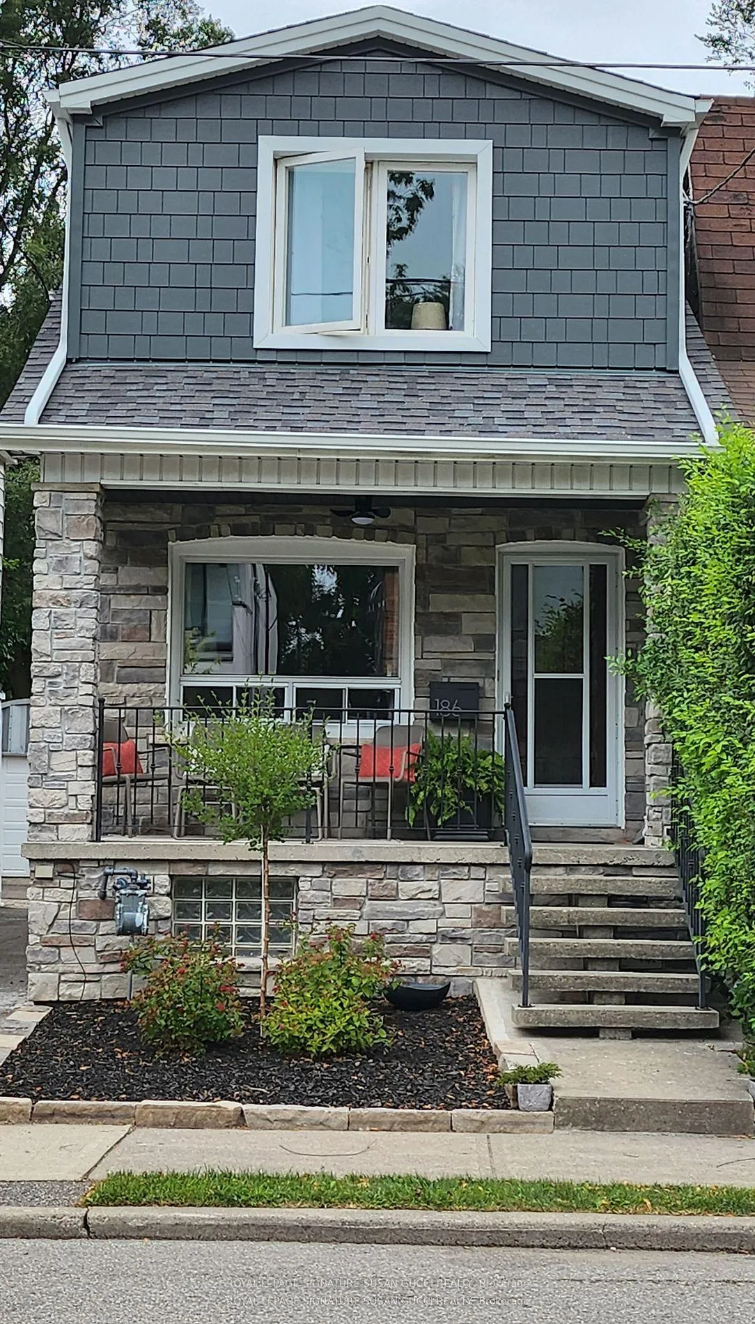 Photo 4 of 186 Gledhill Avenue, Toronto, Woodbine-Lumsden — HOMEH