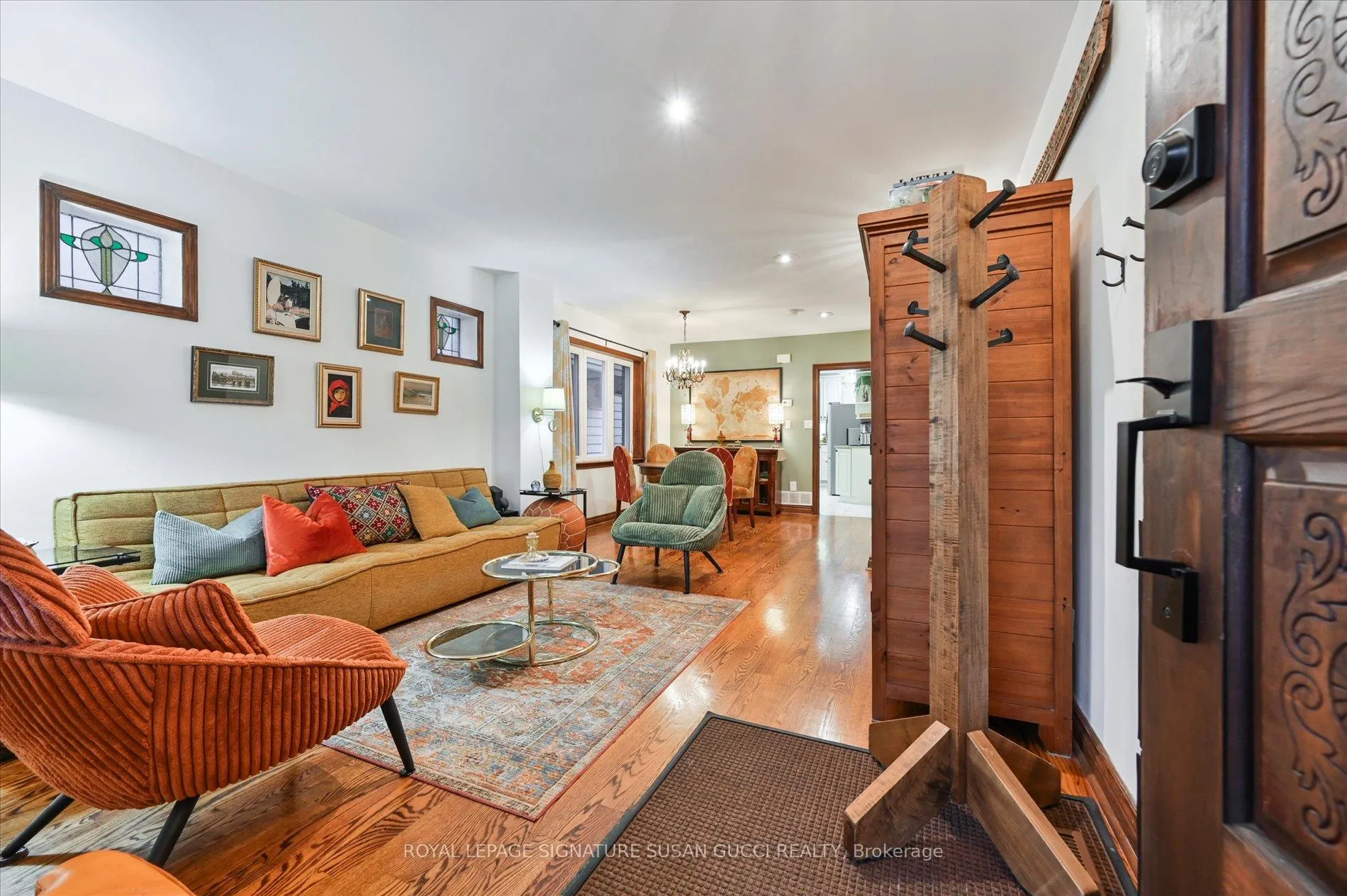 Photo 5 of 186 Gledhill Avenue, Toronto, Woodbine-Lumsden — HOMEH