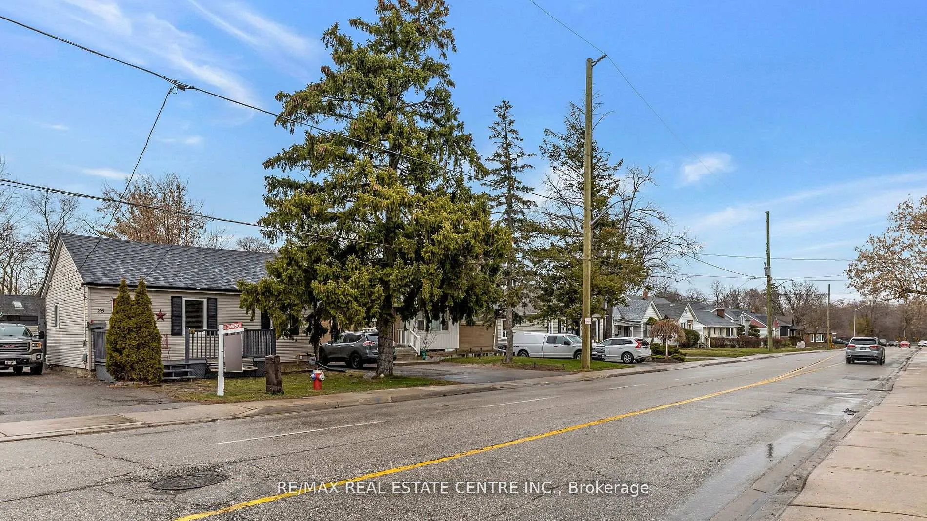 Photo 5 of 26 Clarence Street, Brampton, Downtown Brampton — HOMEH