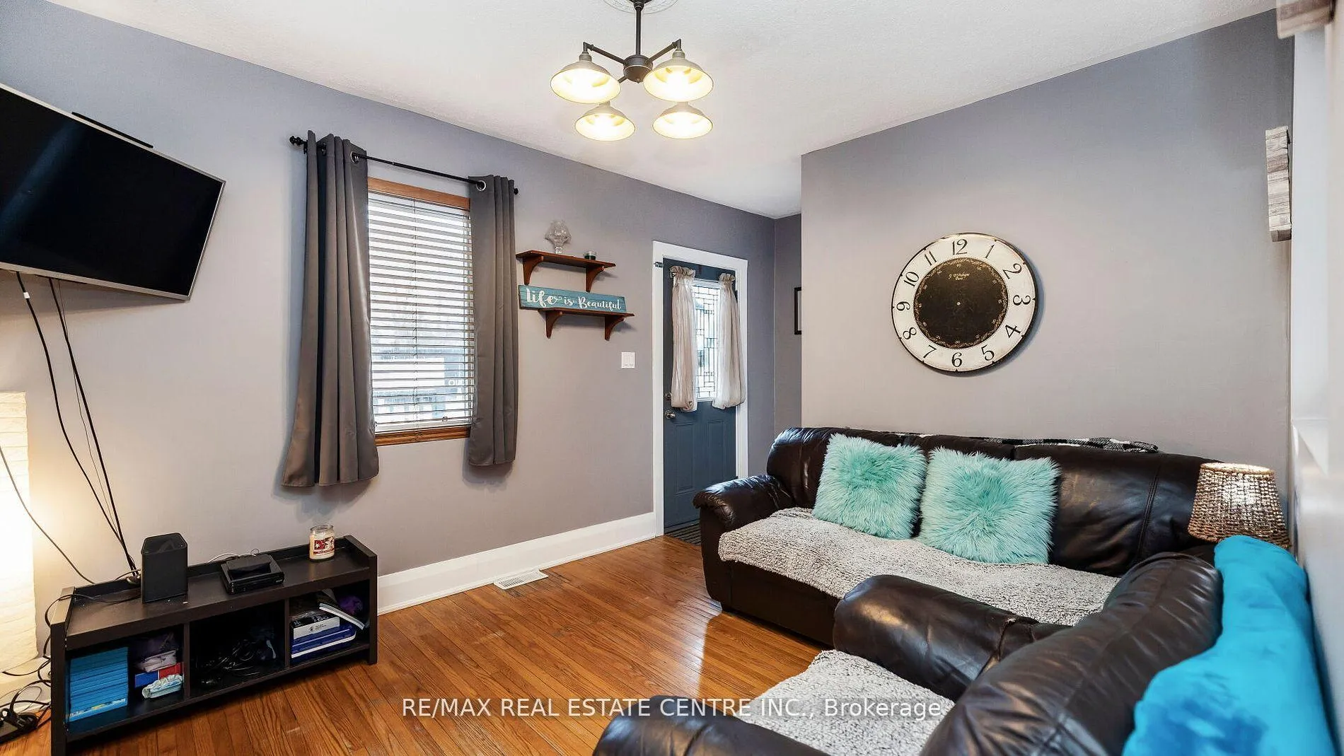Photo 9 of 26 Clarence Street, Brampton, Downtown Brampton — HOMEH