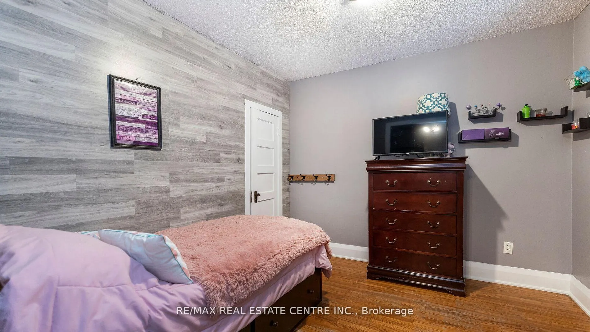 Photo 19 of 26 Clarence Street, Brampton, Downtown Brampton — HOMEH