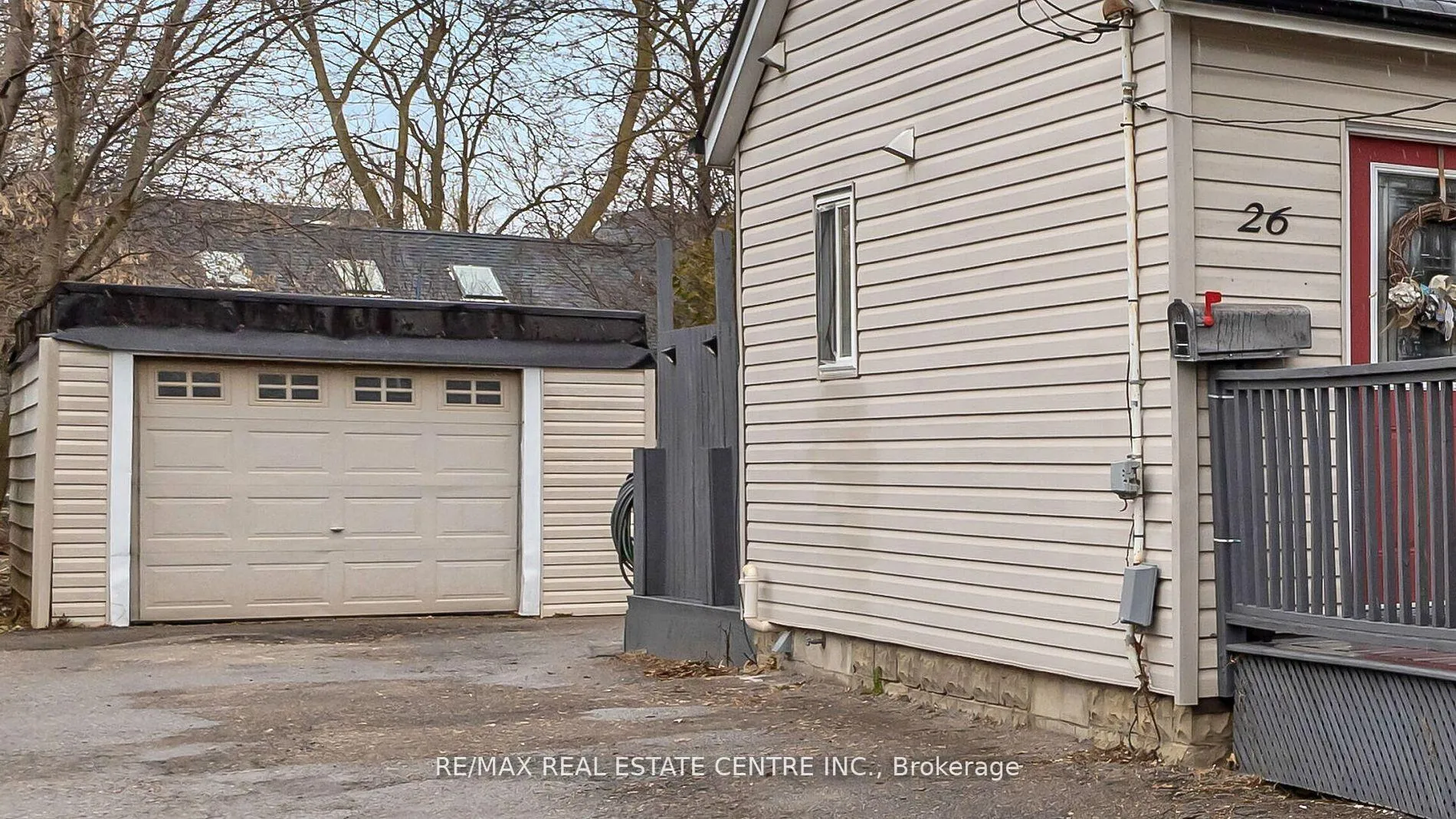 Photo 38 of 26 Clarence Street, Brampton, Downtown Brampton — HOMEH