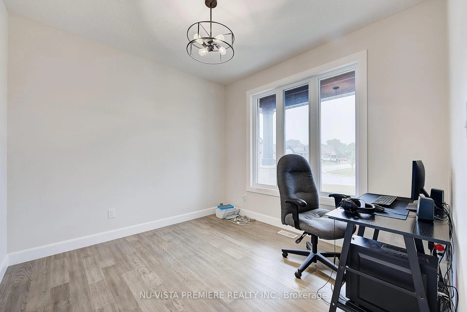 Photo 6 of 161 Mcleod Street, North Middlesex, Parkhill — HOMEH