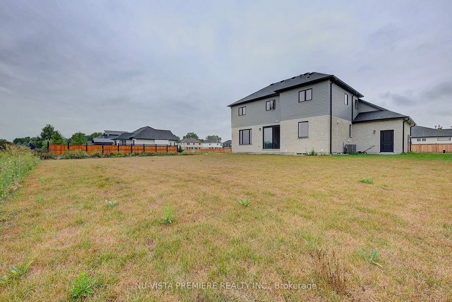Photo 39 of 161 Mcleod Street, North Middlesex, Parkhill — HOMEH