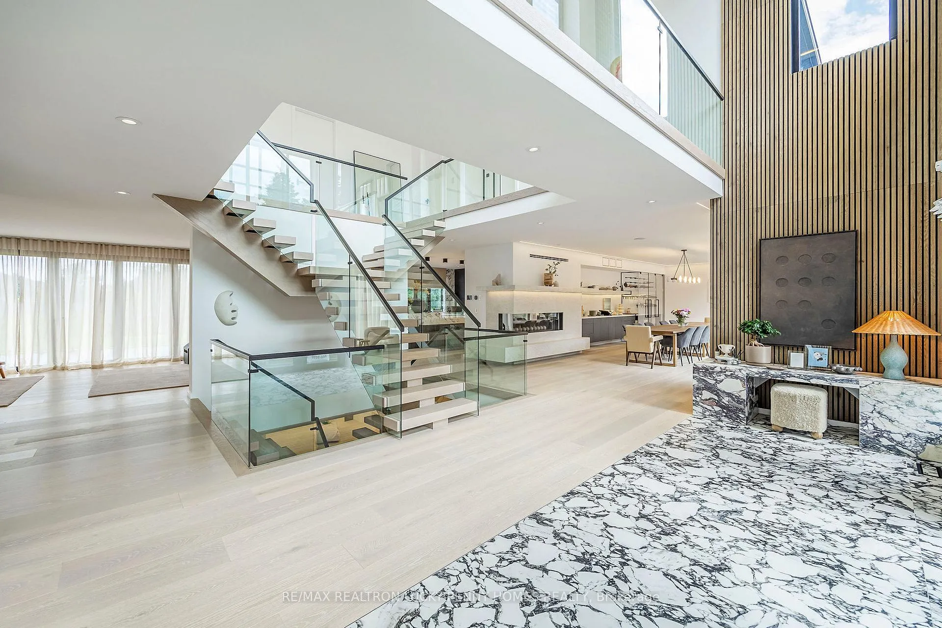Photo 7 of 2 Allen Manor, Markham, Devil's Elbow — HOMEH