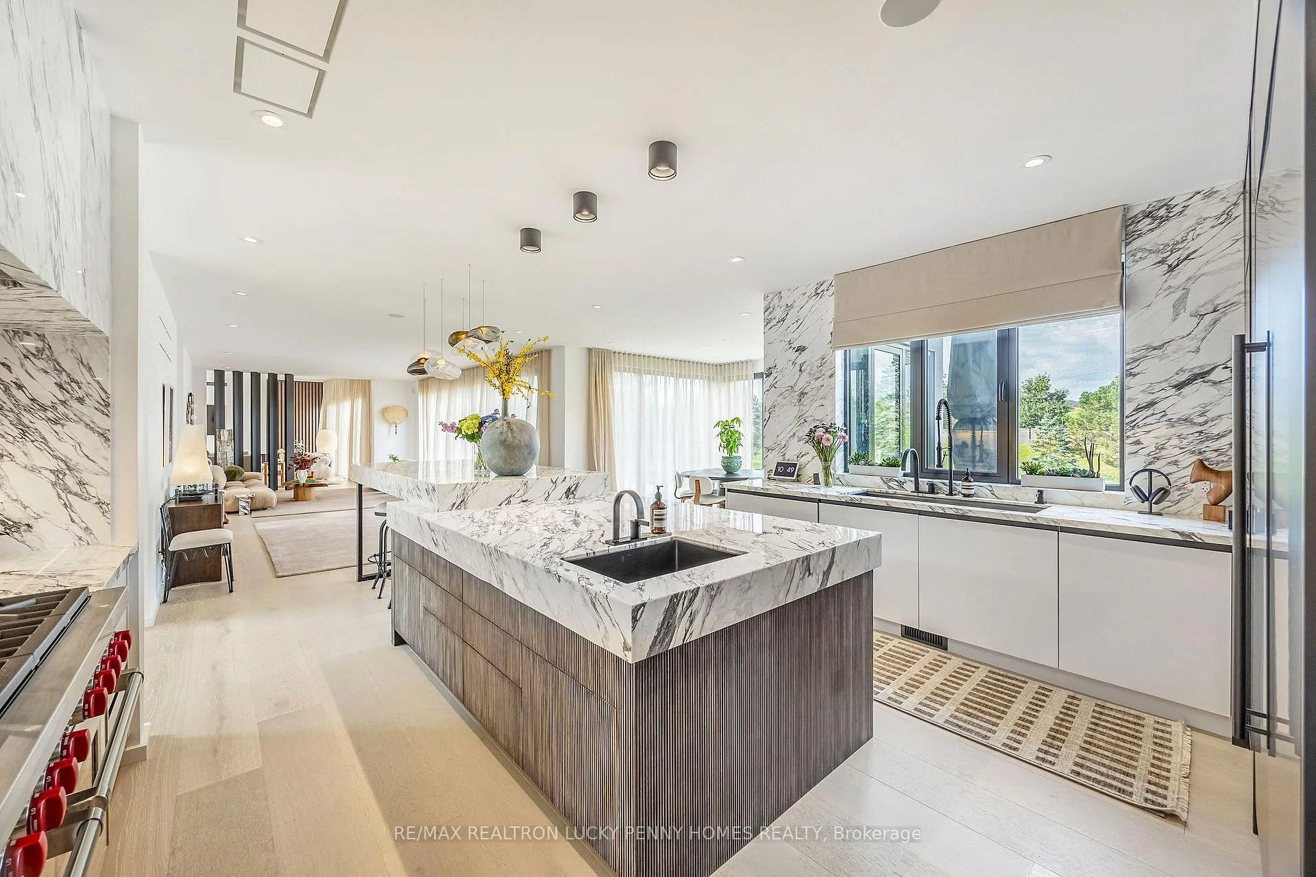 Photo 11 of 2 Allen Manor, Markham, Devil's Elbow — HOMEH