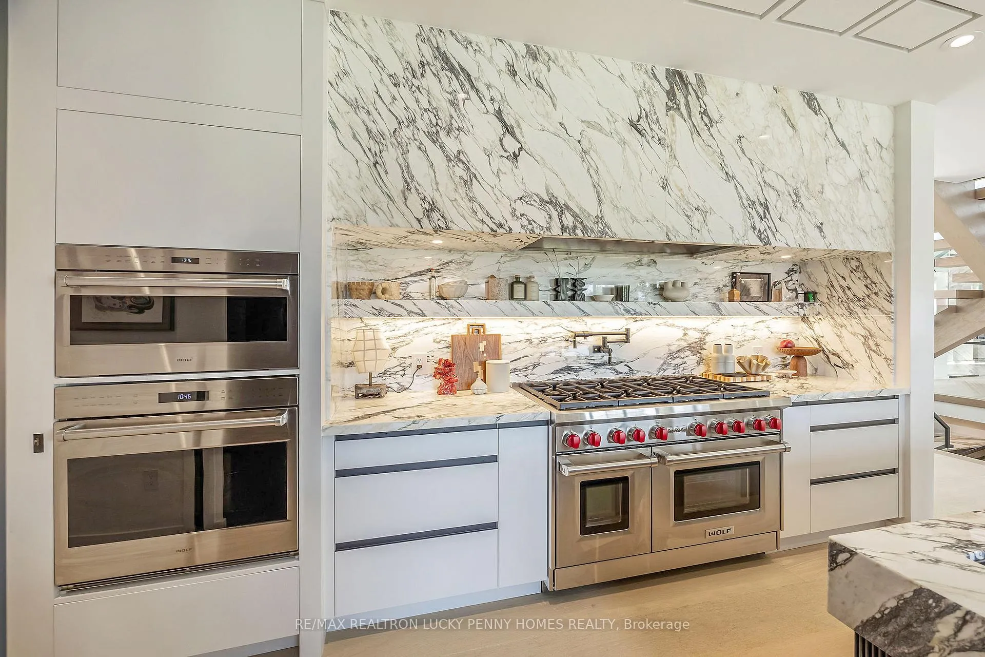 Photo 13 of 2 Allen Manor, Markham, Devil's Elbow — HOMEH