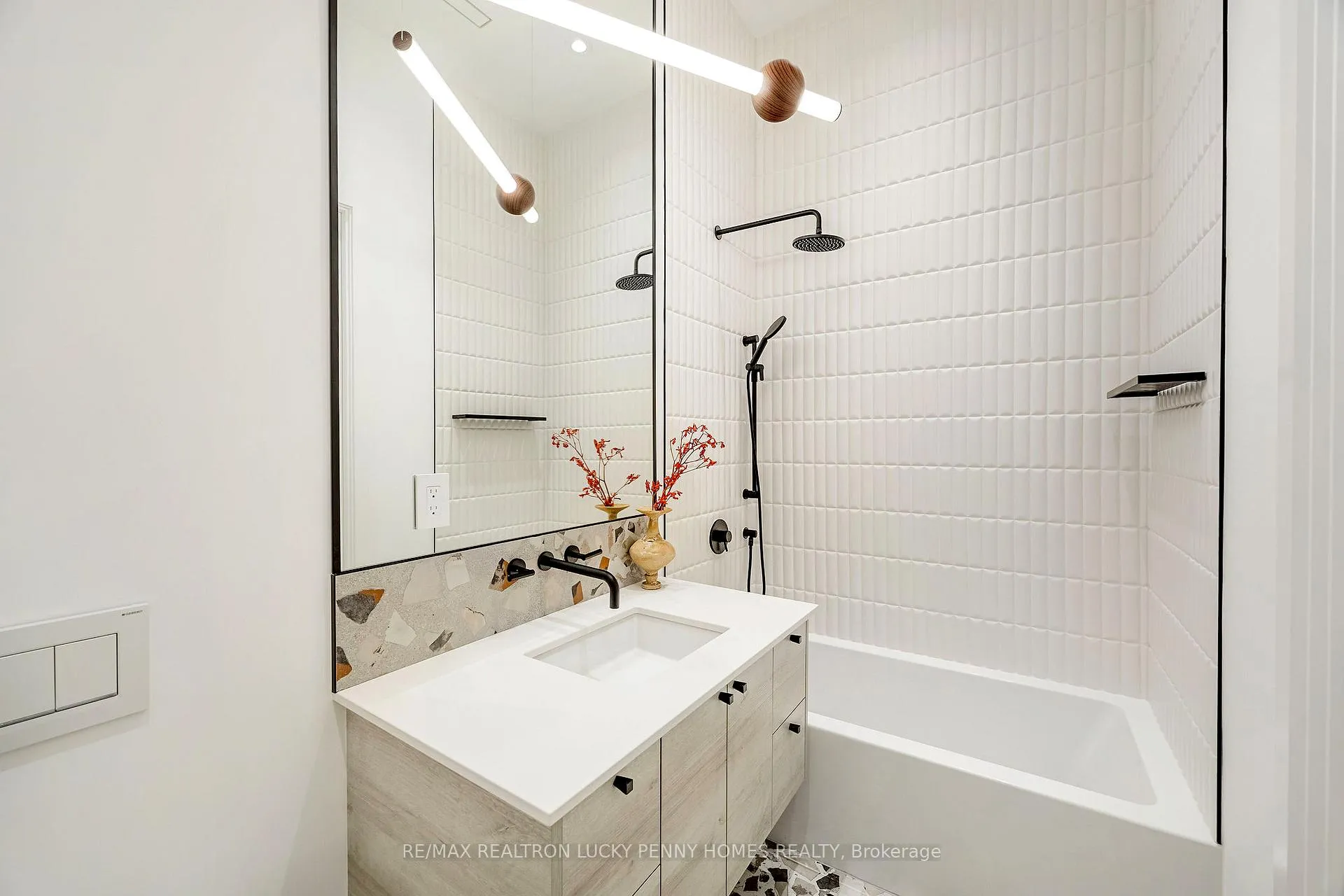Photo 37 of 2 Allen Manor, Markham, Devil's Elbow — HOMEH