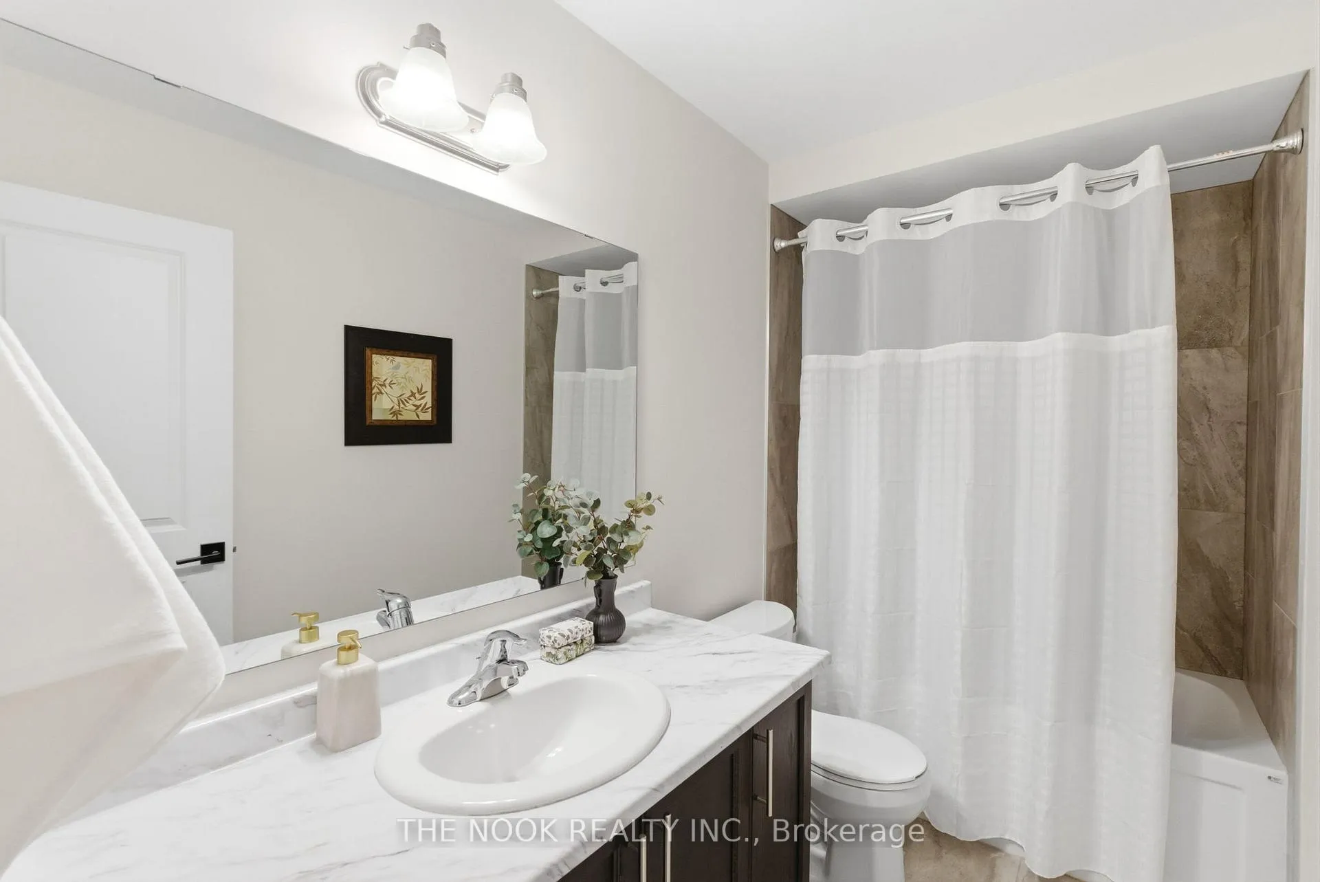Photo 28 of 133 Harry Gay Drive, Clarington, Courtice — HOMEH