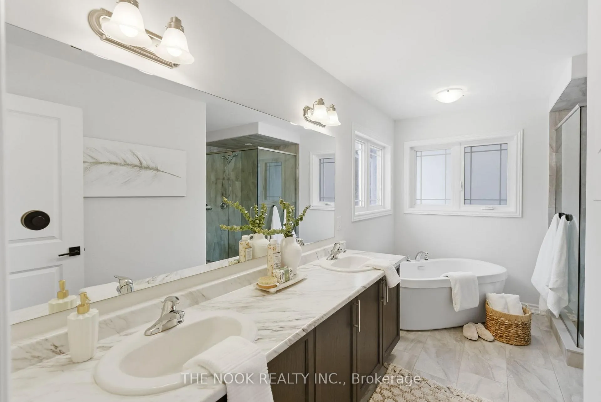 Photo 32 of 133 Harry Gay Drive, Clarington, Courtice — HOMEH