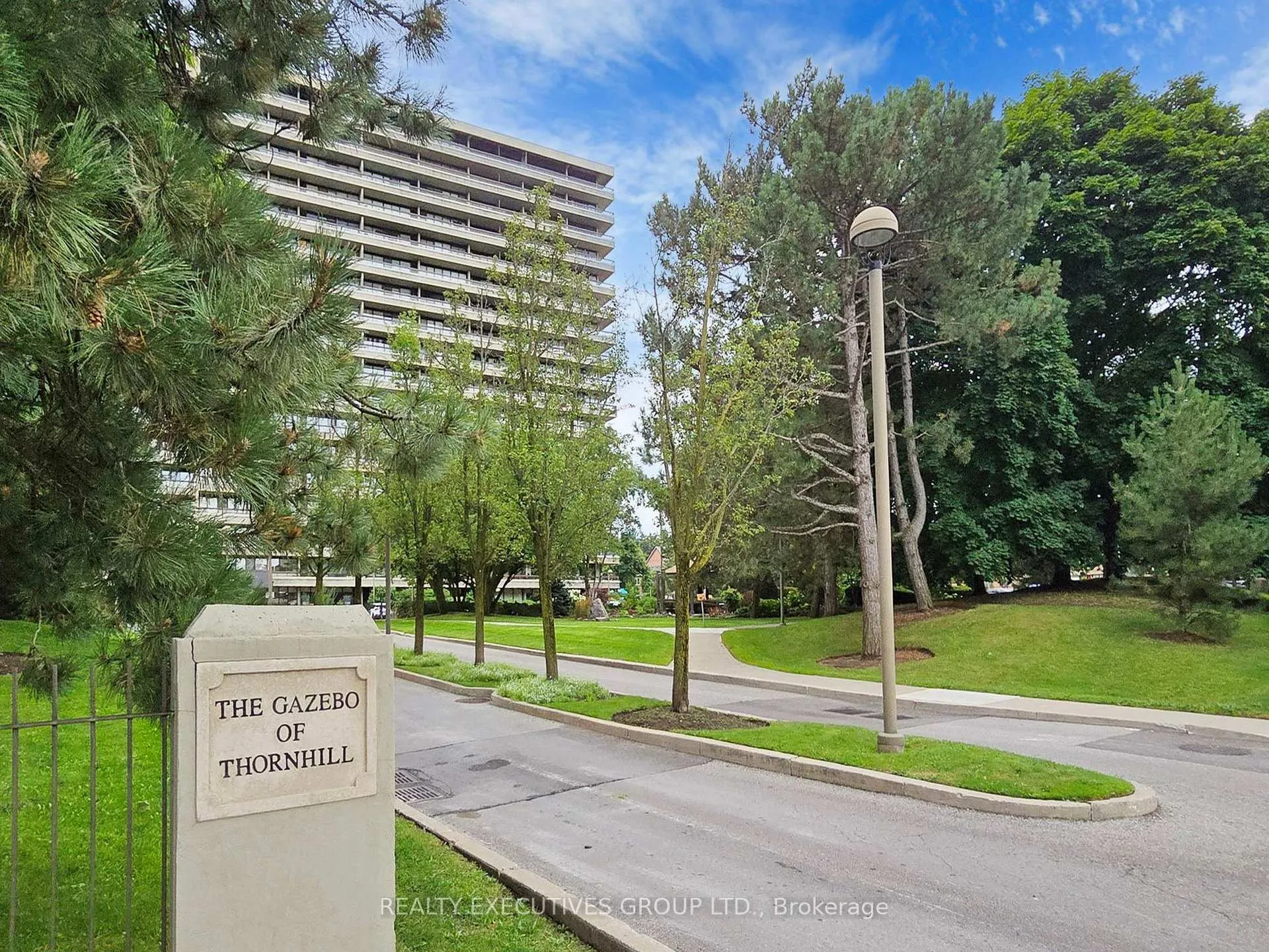 Photo 1 of Unit 1701, 8111 Yonge Street, Markham, Royal Orchard — HOMEH