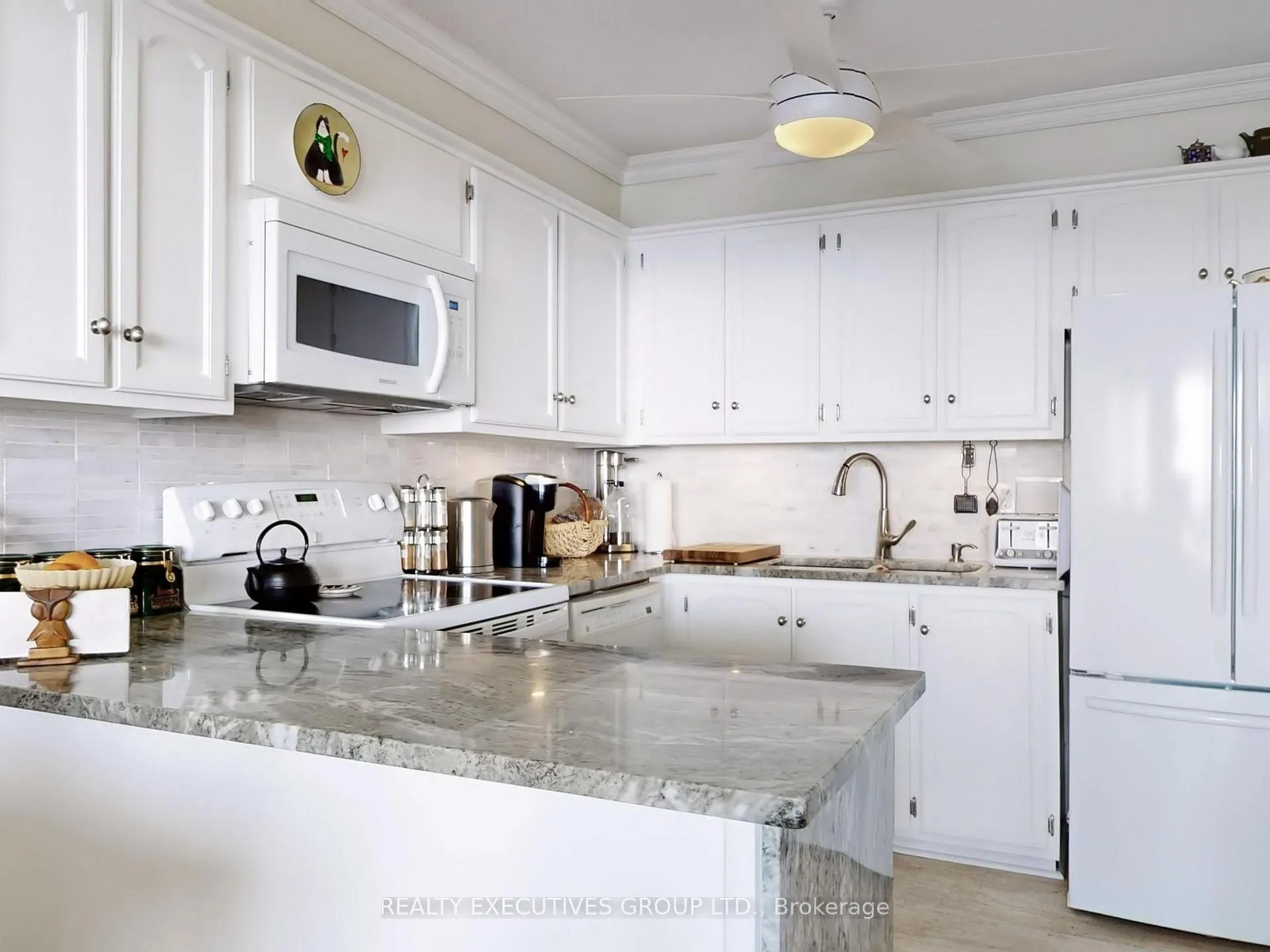 Photo 19 of Unit 1701, 8111 Yonge Street, Markham, Royal Orchard — HOMEH