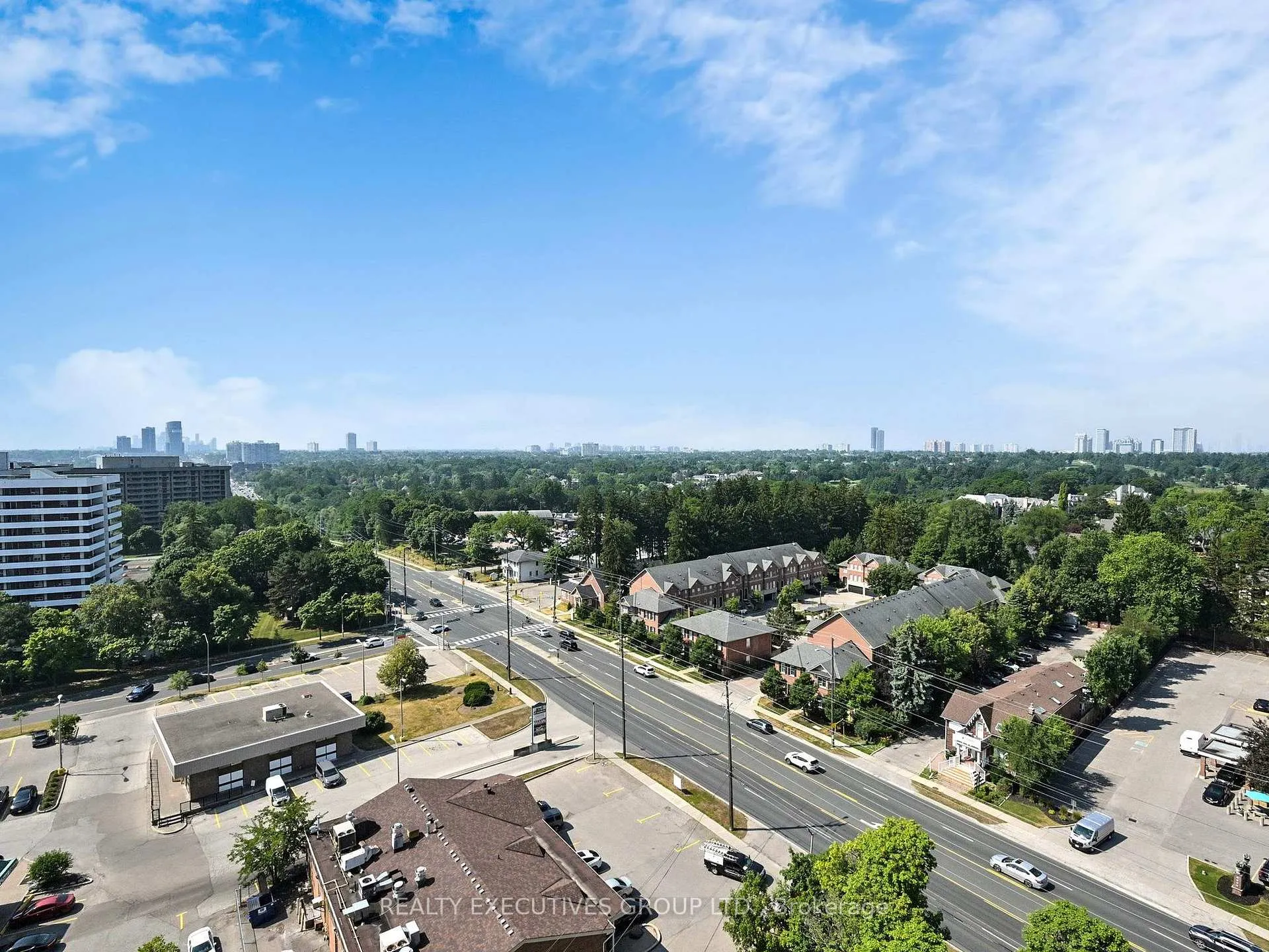Photo 39 of Unit 1701, 8111 Yonge Street, Markham, Royal Orchard — HOMEH