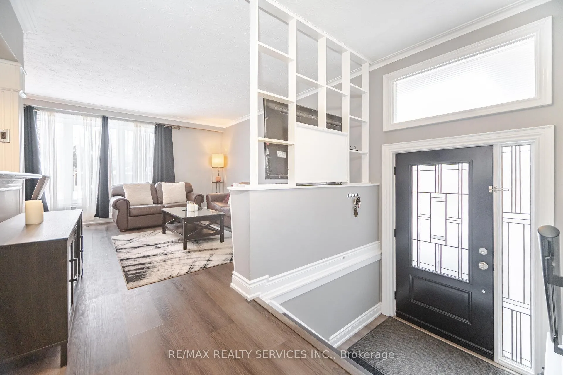 Photo 5 of 64 Kimbark Drive, Brampton, Northwood Park — HOMEH