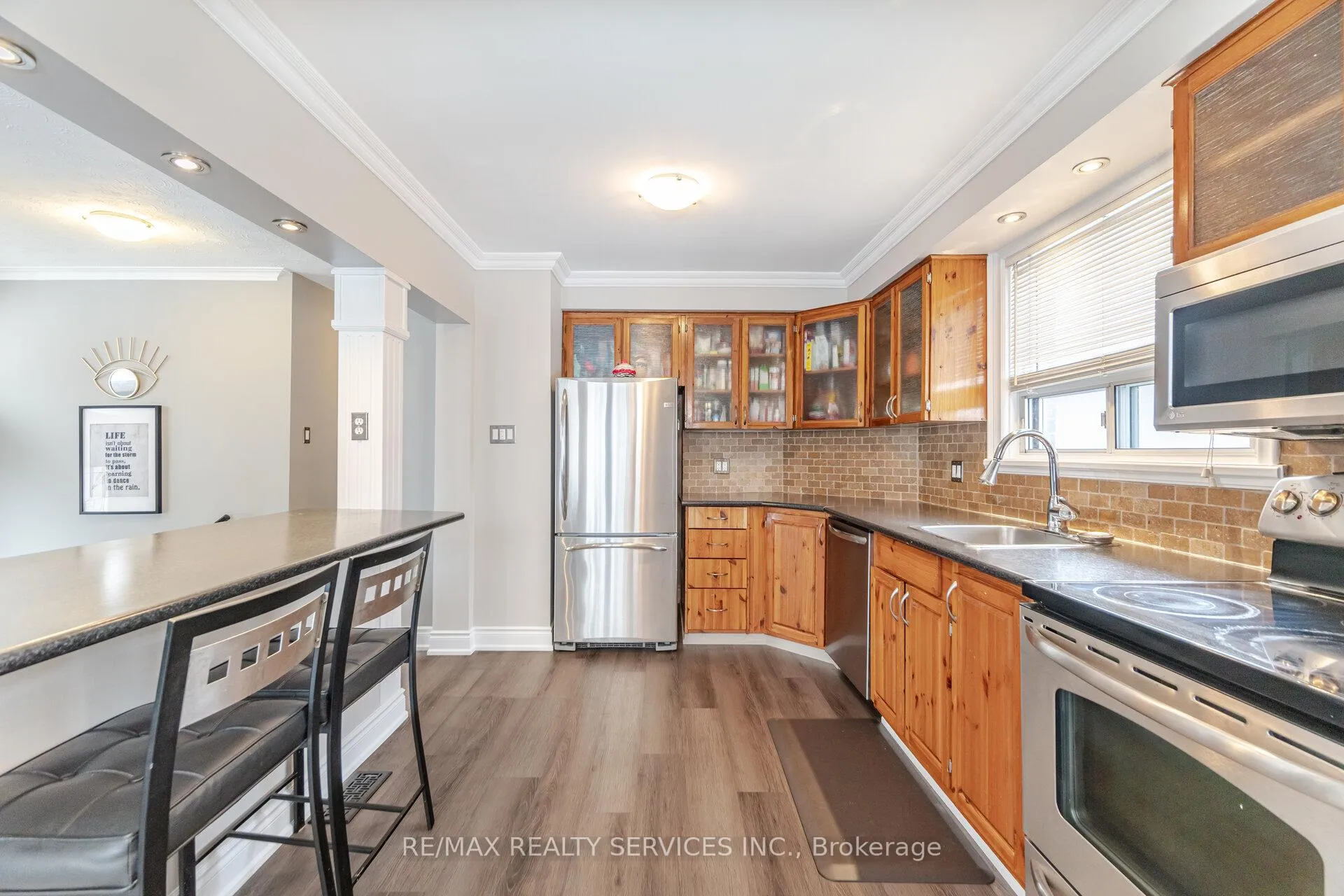 Photo 8 of 64 Kimbark Drive, Brampton, Northwood Park — HOMEH